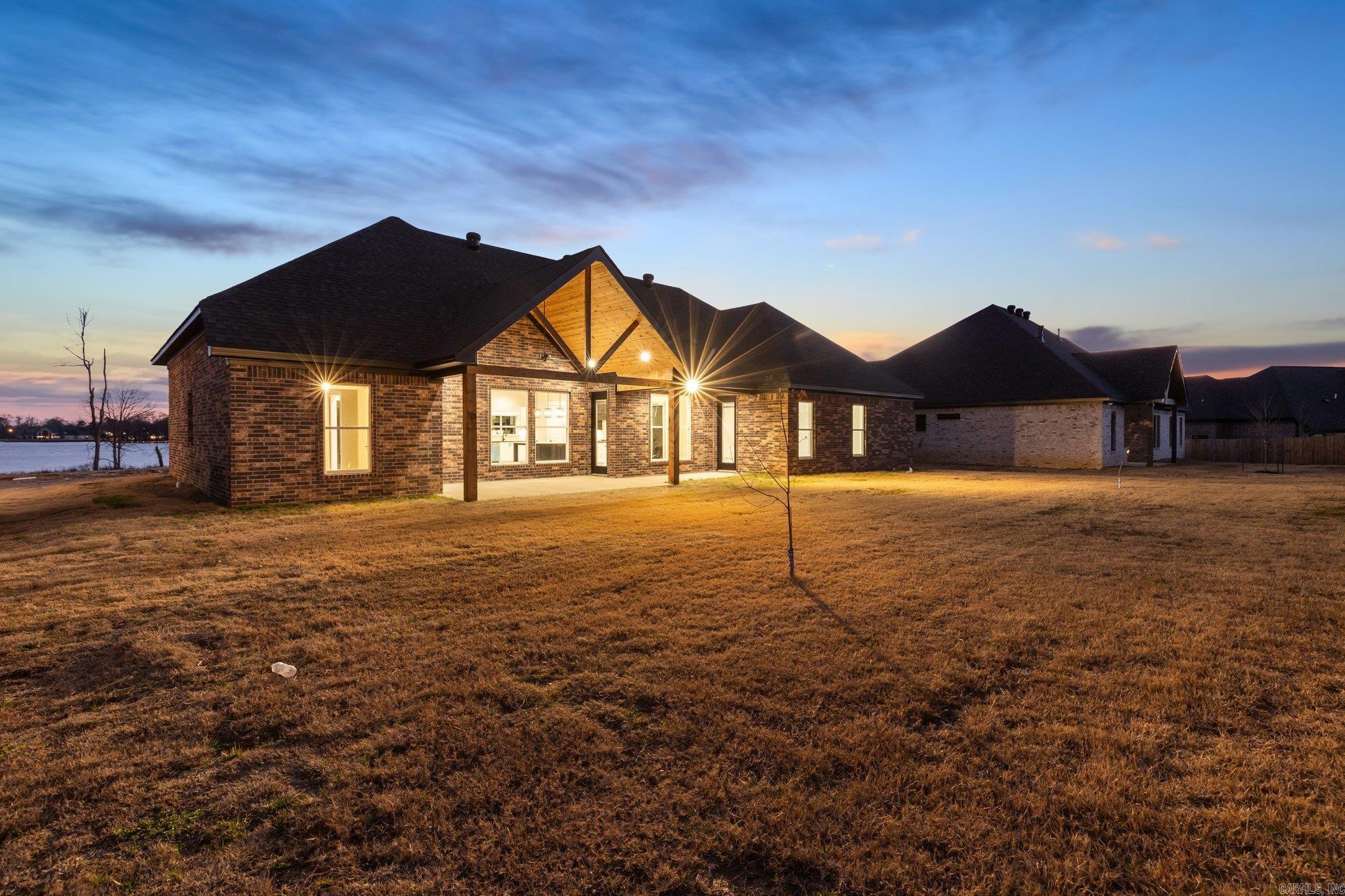 6048  Majestic Waters  Benton, AR