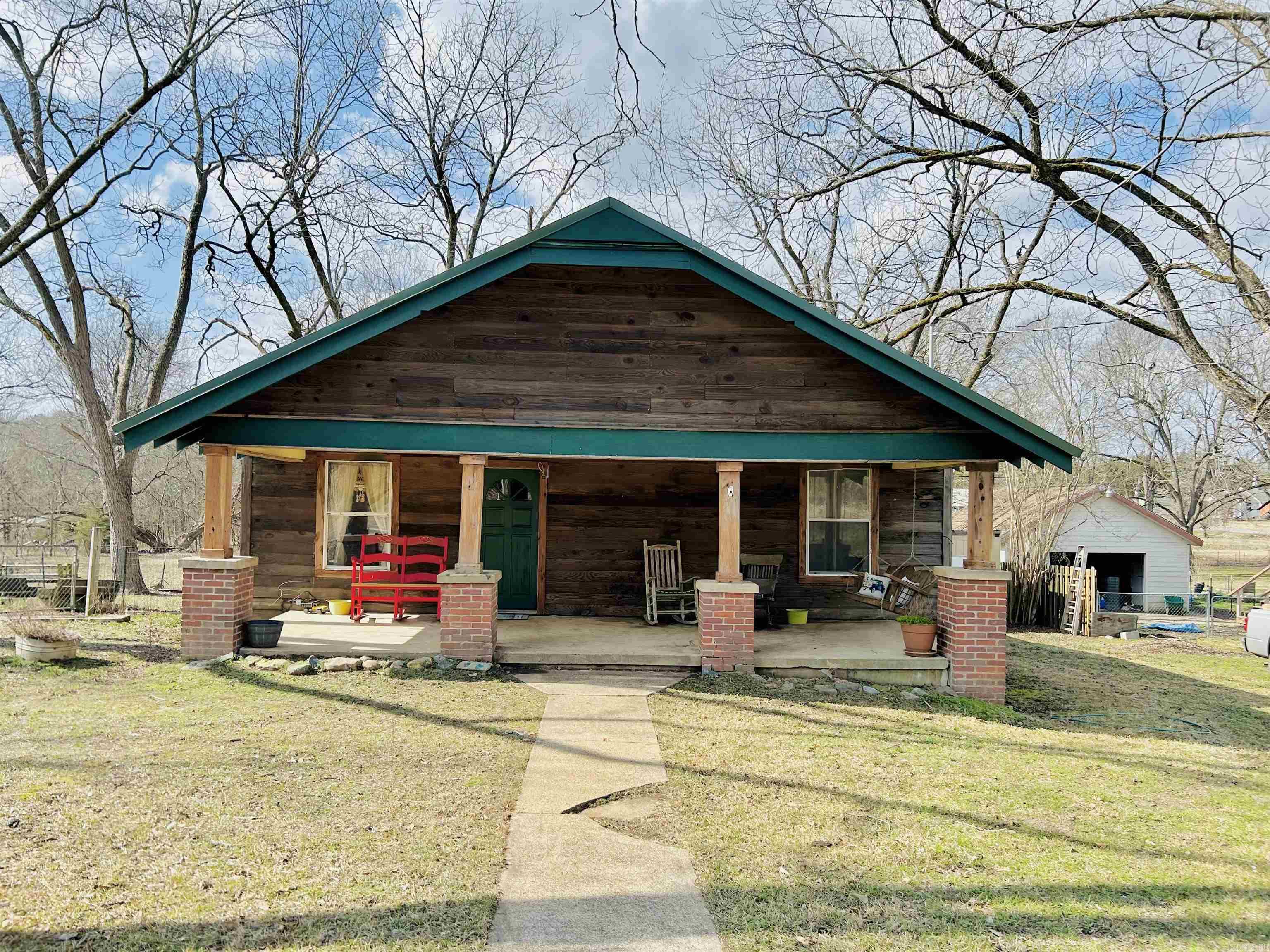 205 S Main  Okolona, AR