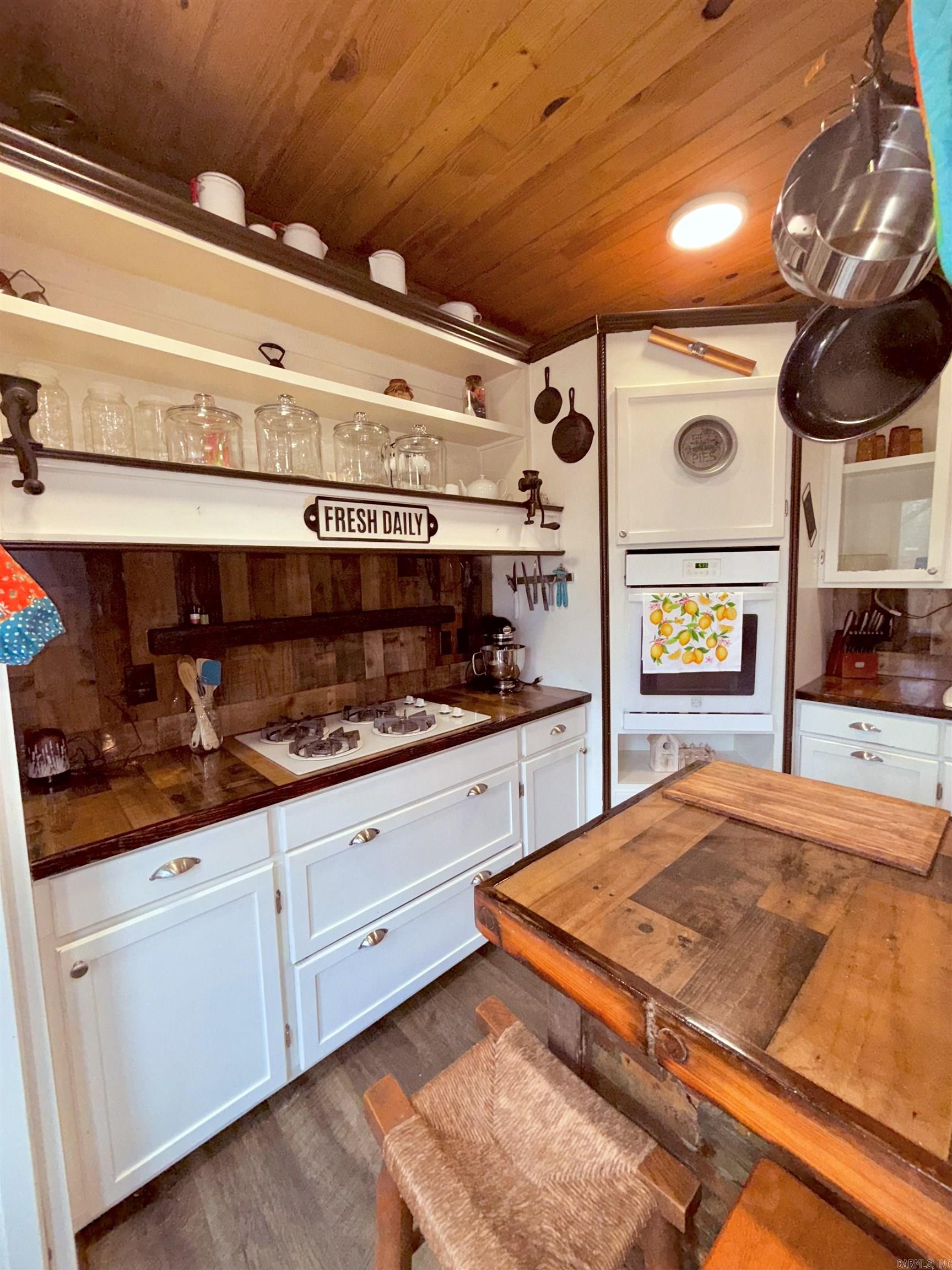 205 S Main  Okolona, AR