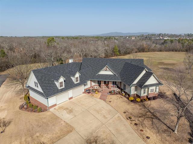 168  Valley Woods  Hot Springs, AR