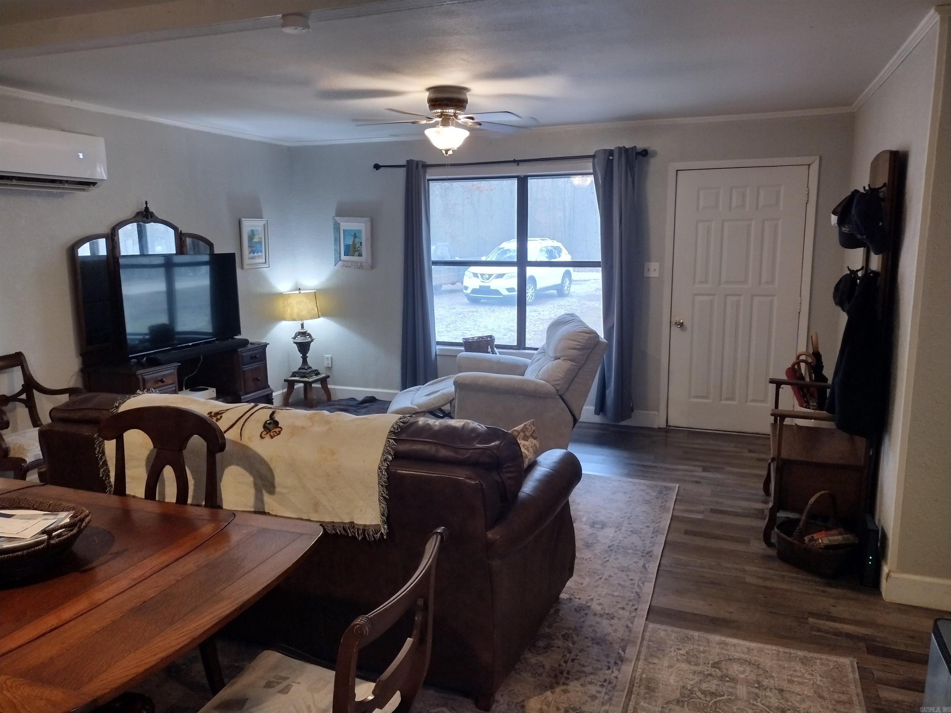 813  Sawmill RD  Mountain View, AR