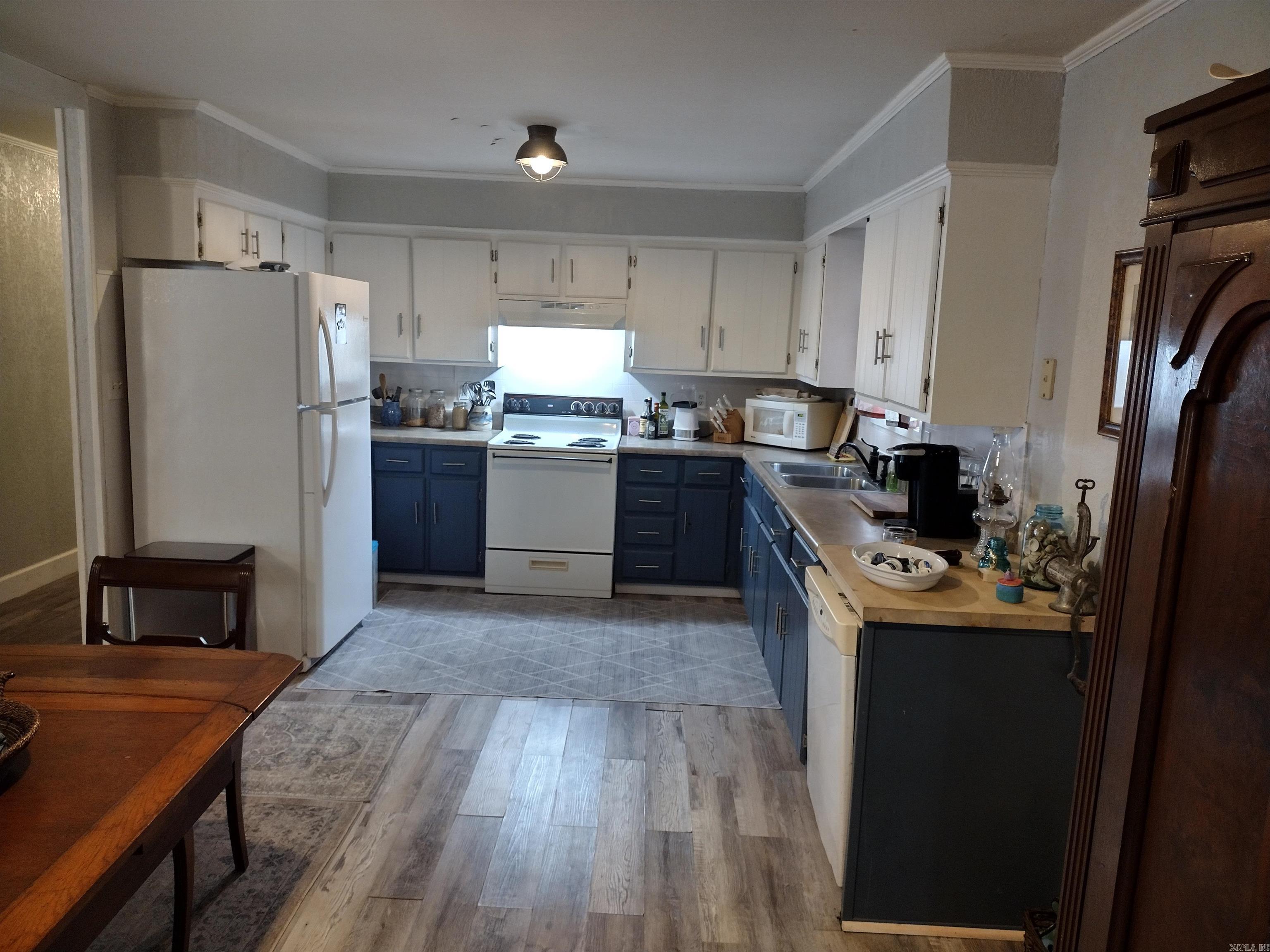 813  Sawmill RD  Mountain View, AR