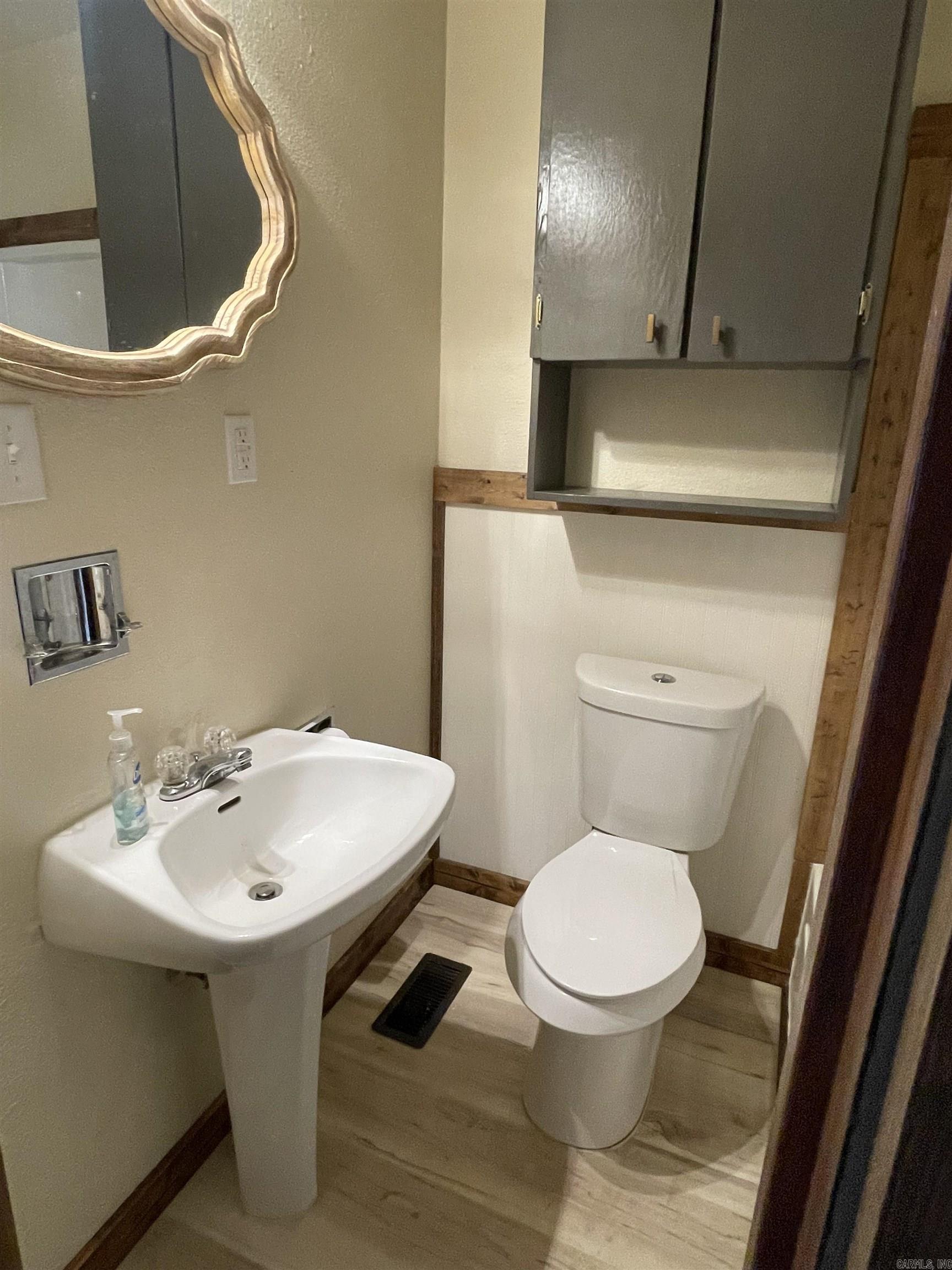 1403 W Walnut St.  Heber Springs, AR