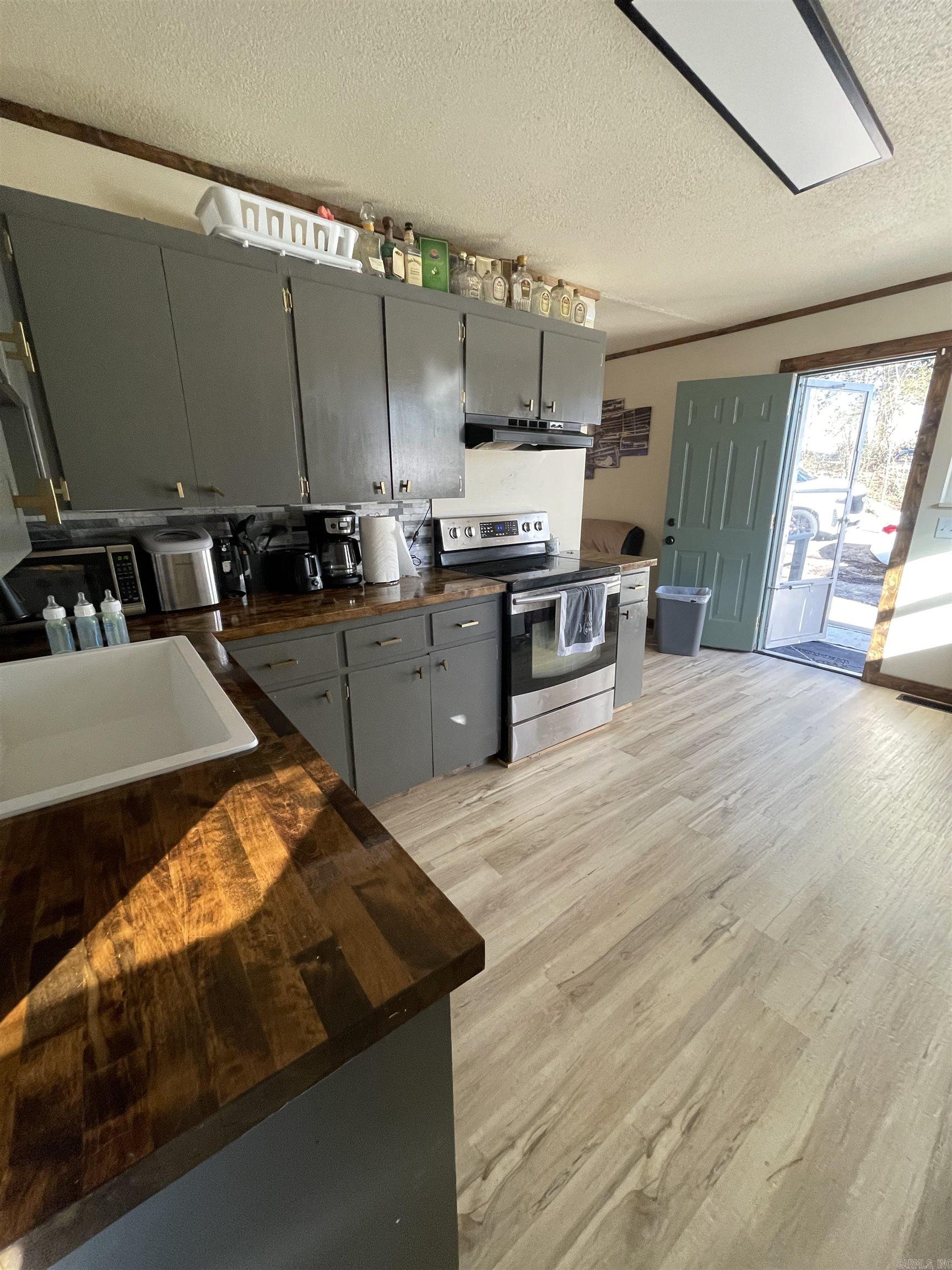 1403 W Walnut St.  Heber Springs, AR