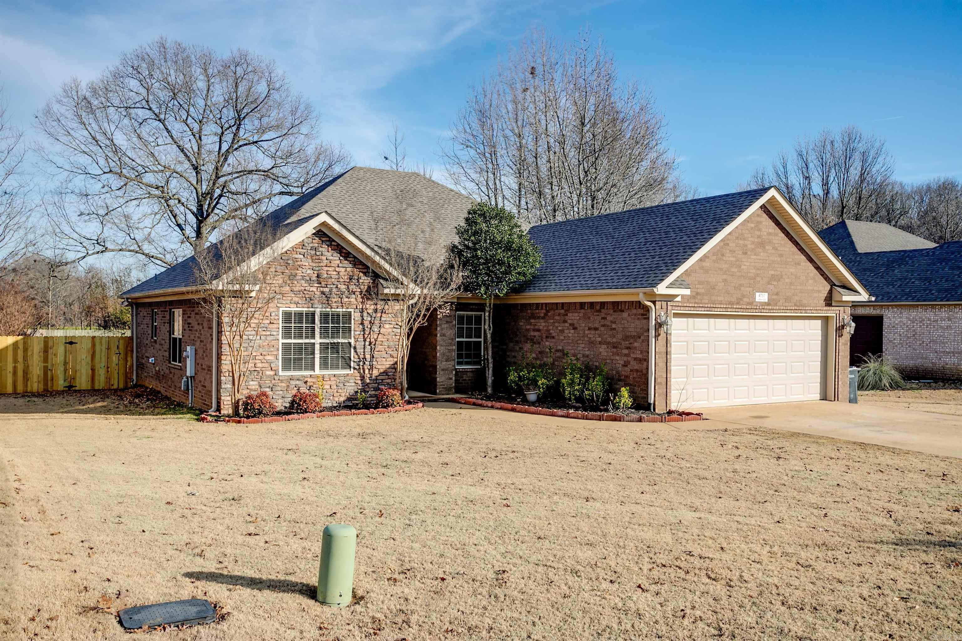 4737 Lochmoor Circle Jonesboro, AR 72405