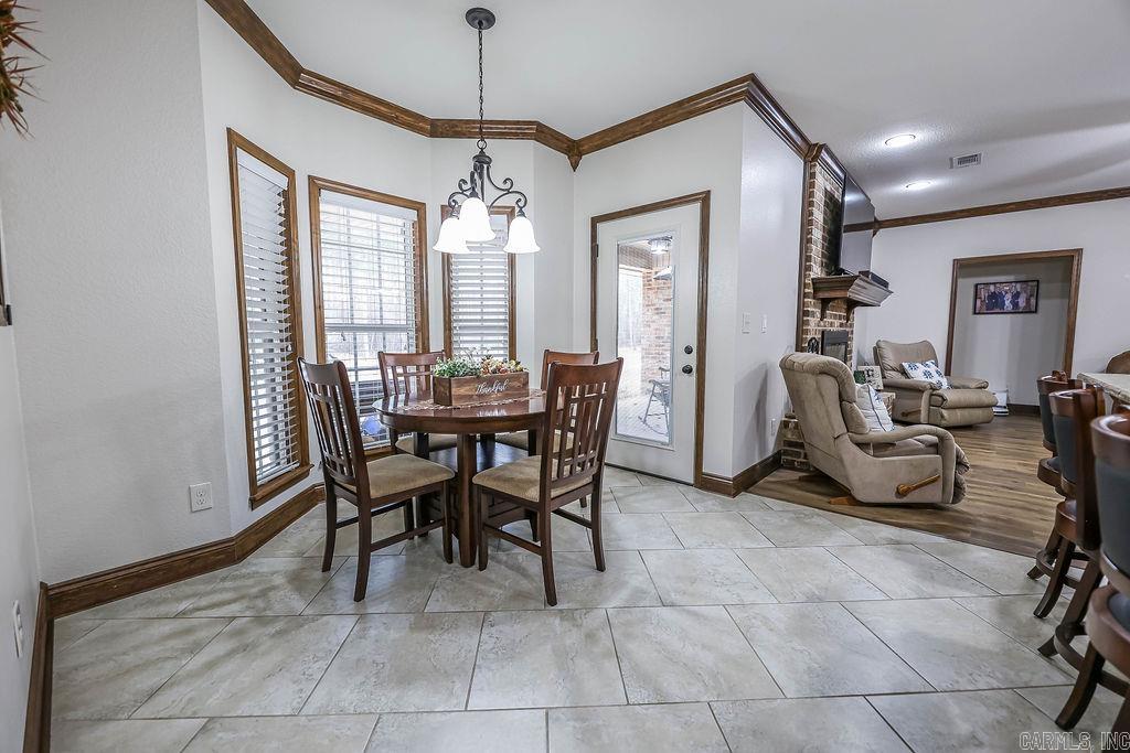 135 Rexanne Dr Drive