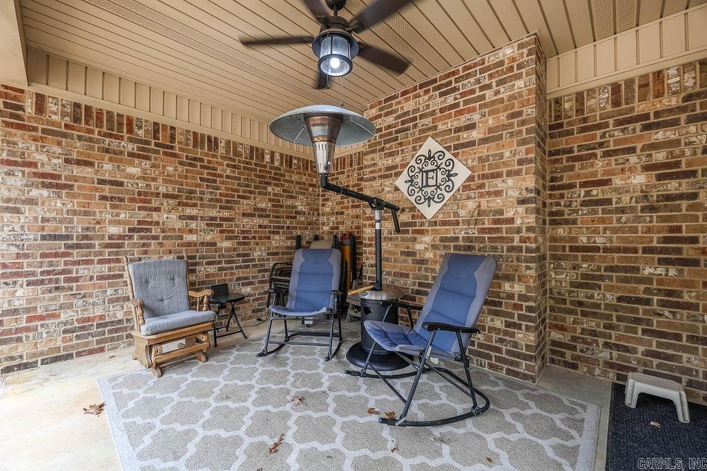 135 Rexanne Dr Drive
