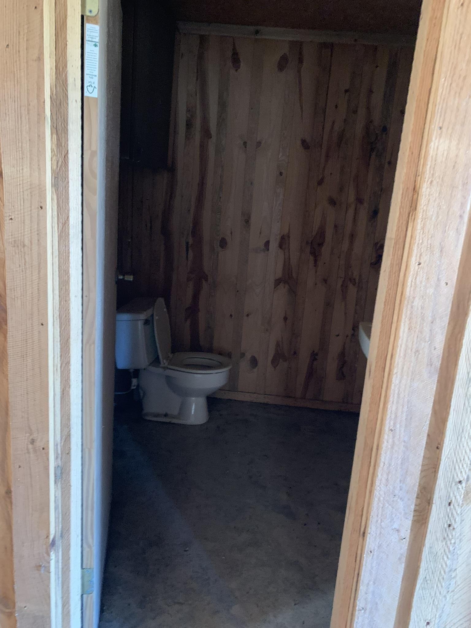 510  Old Waters Highway  Pine Ridge, AR
