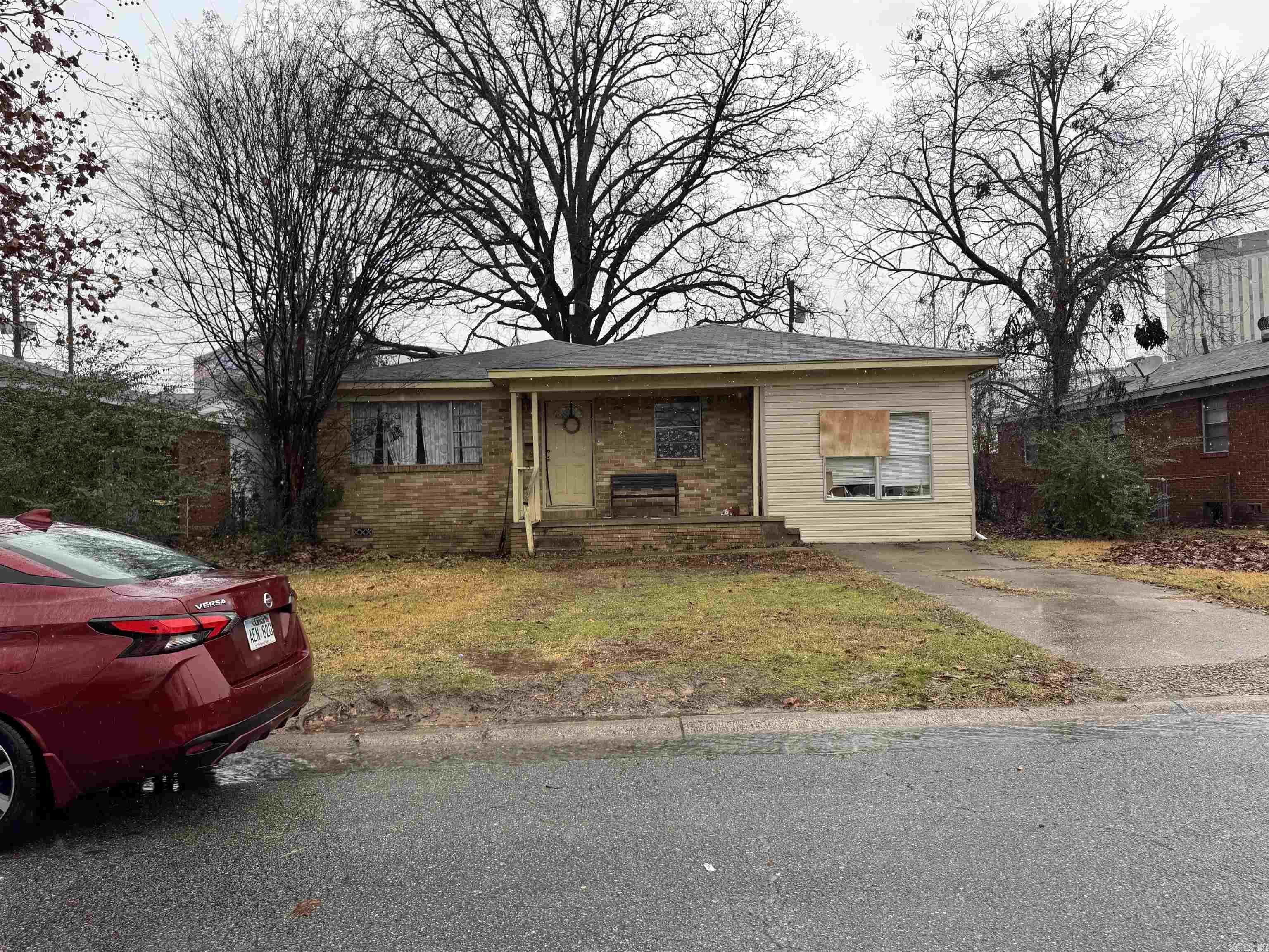 1220  Look  Little Rock, AR