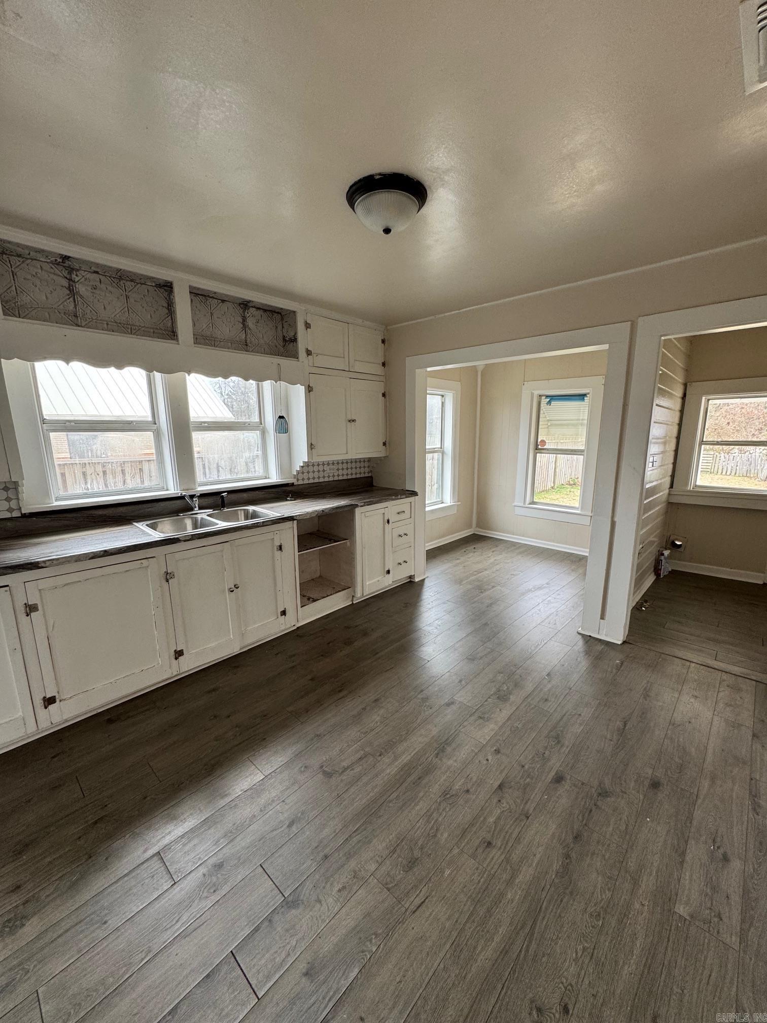 587 W Gaines  Monticello, AR
