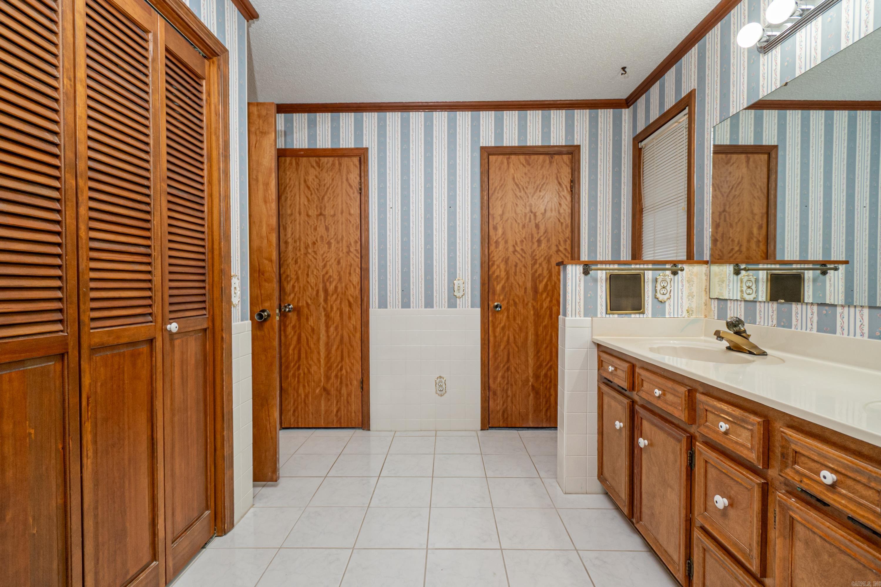 1753  Hollyhill  Camden, AR