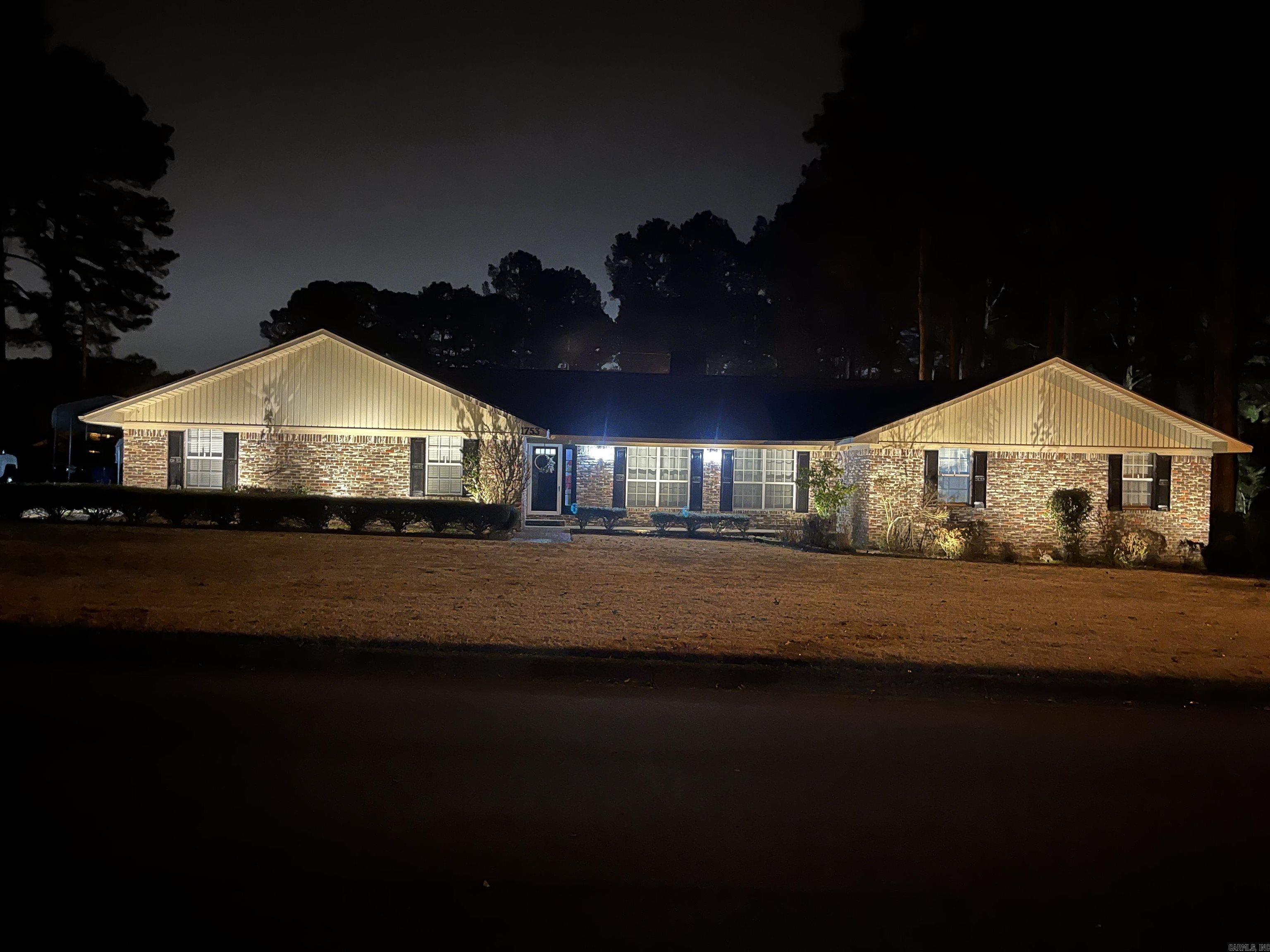 1753  Hollyhill  Camden, AR