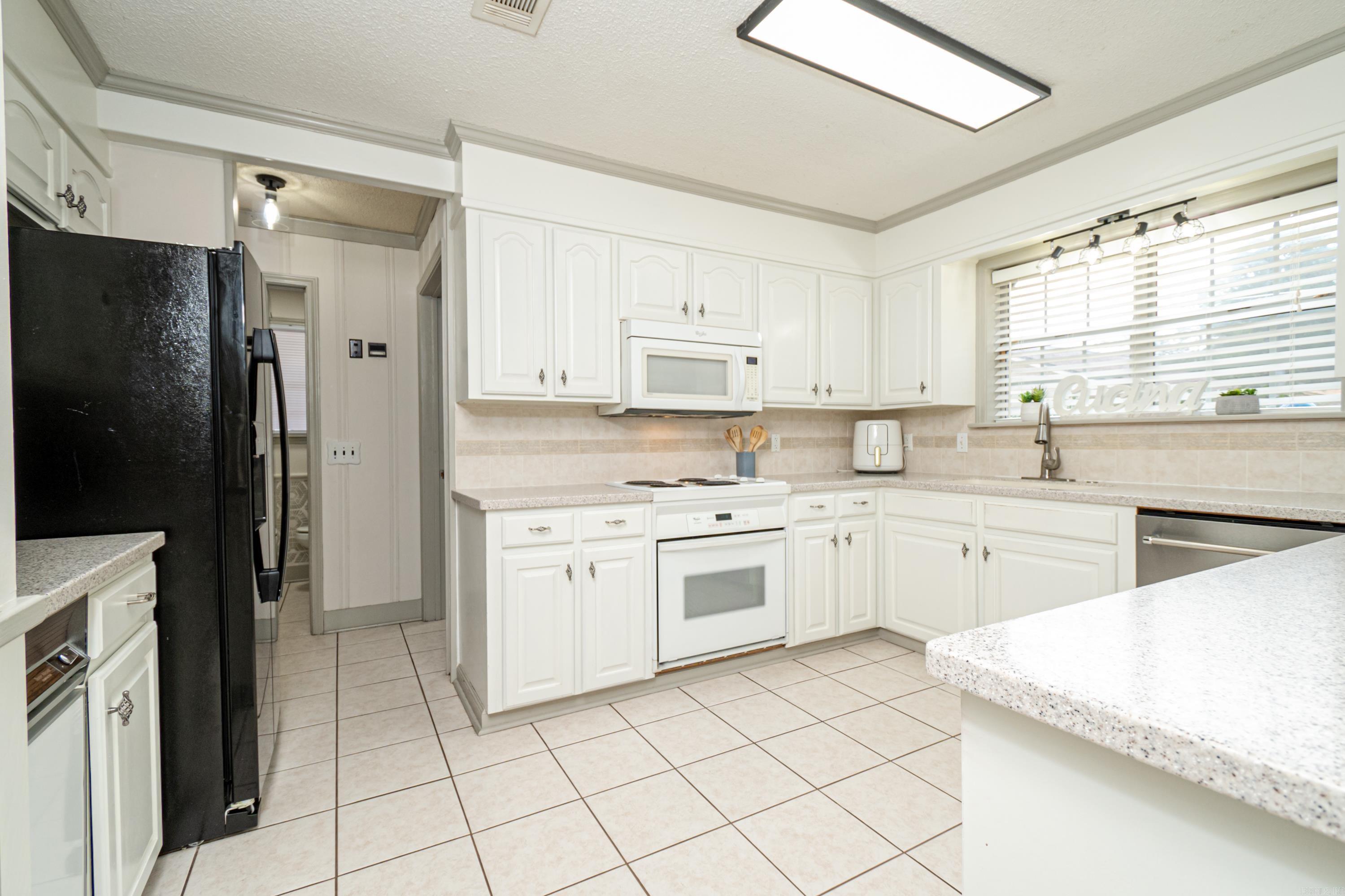1753  Hollyhill  Camden, AR