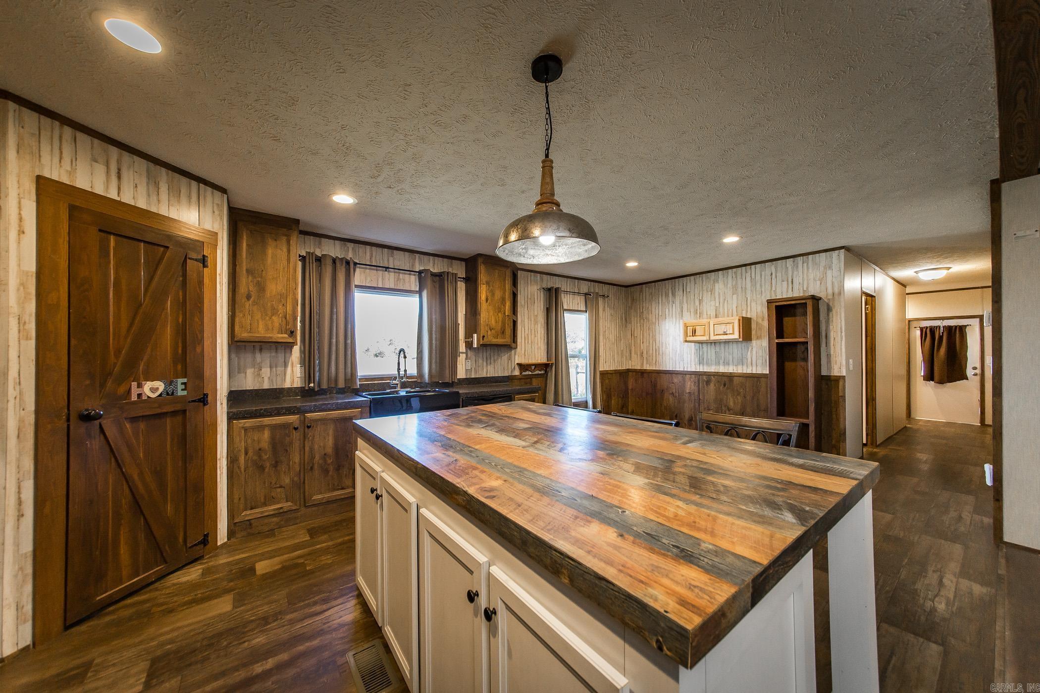 123  Stracner  Cleveland, AR
