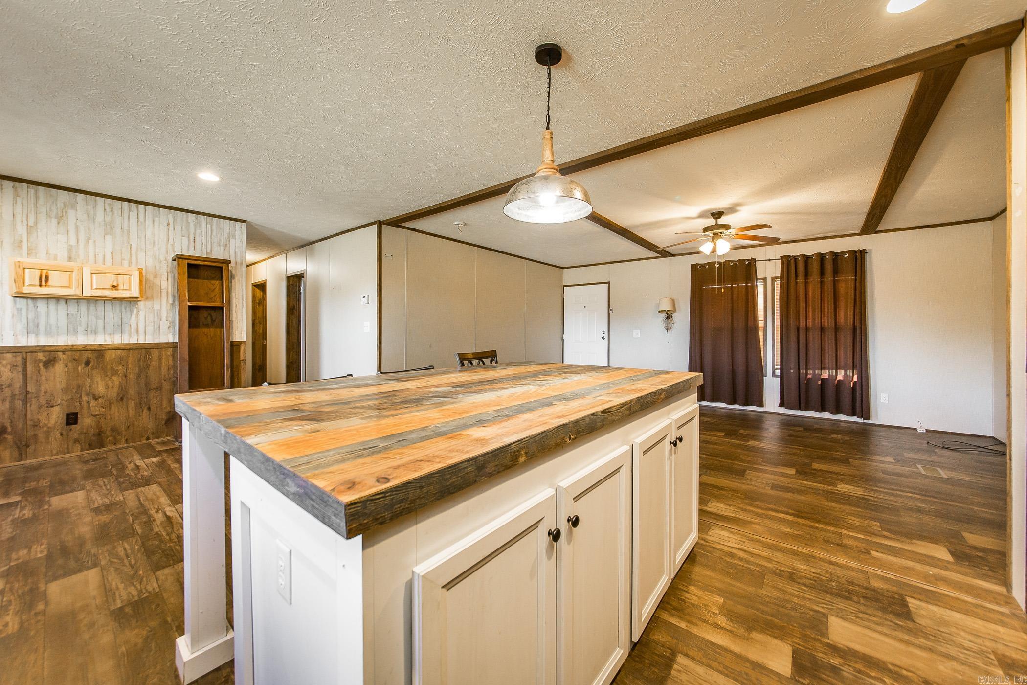 123  Stracner  Cleveland, AR
