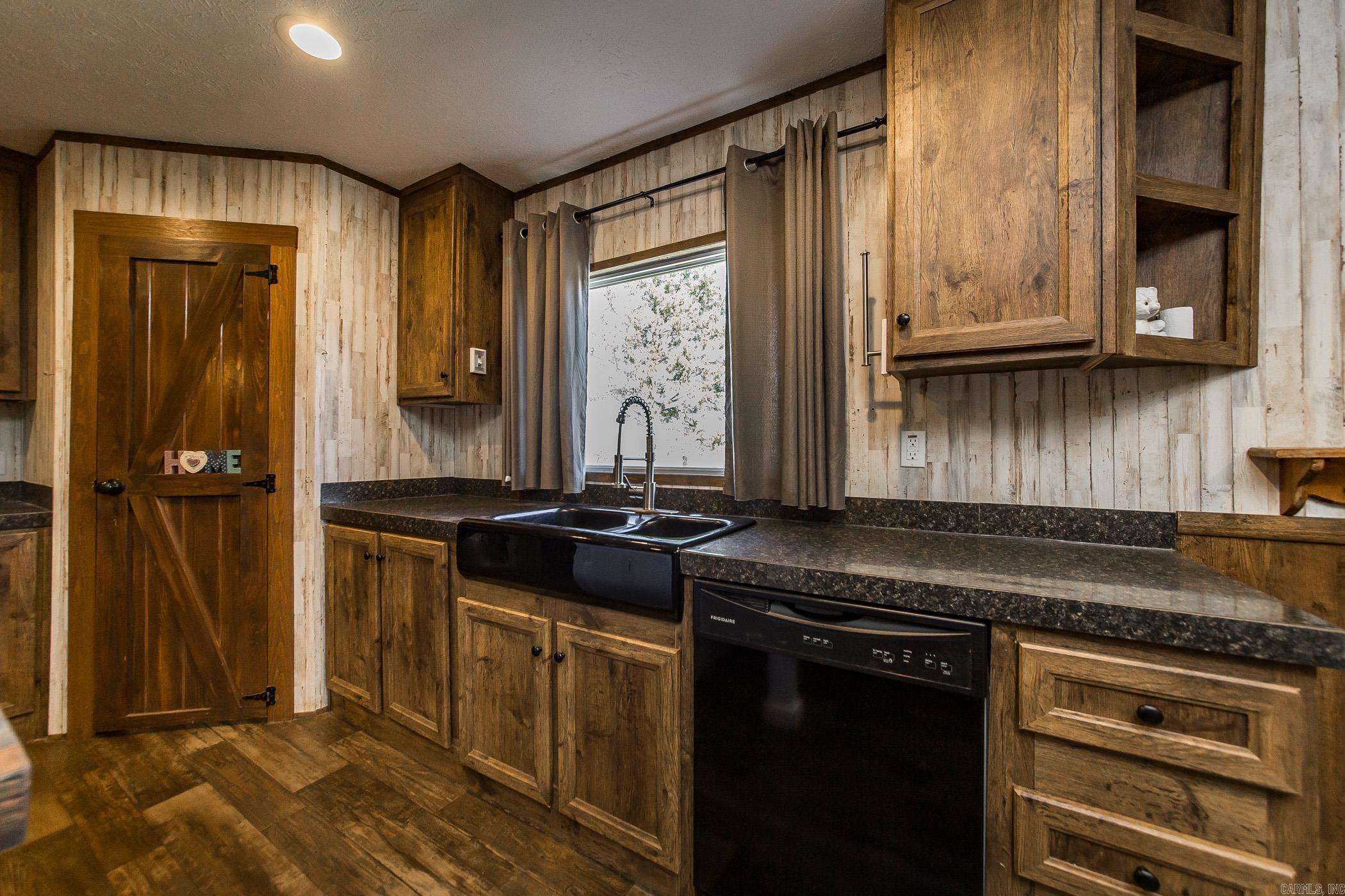 123  Stracner  Cleveland, AR