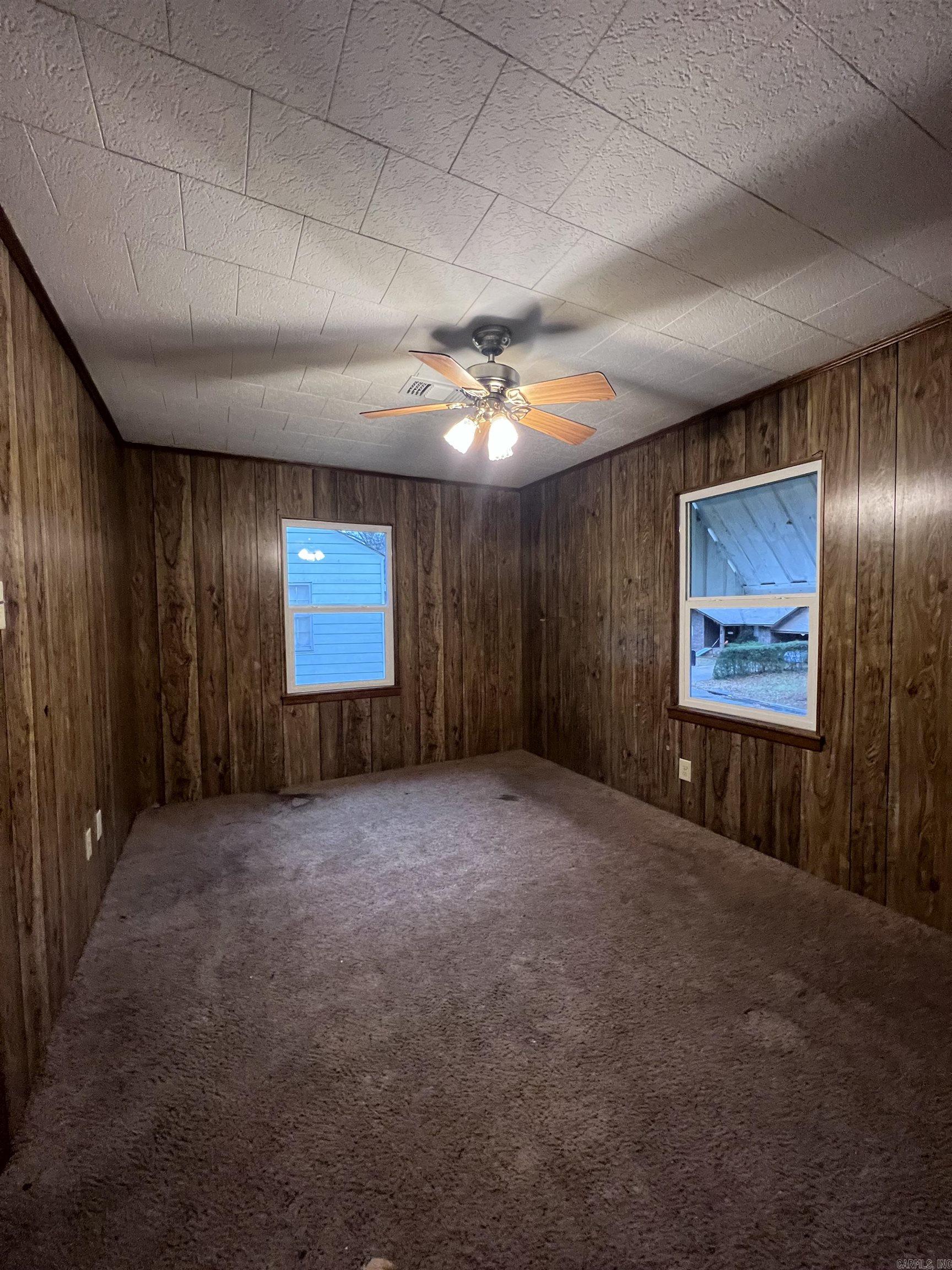 729  Oakwood  Camden, AR