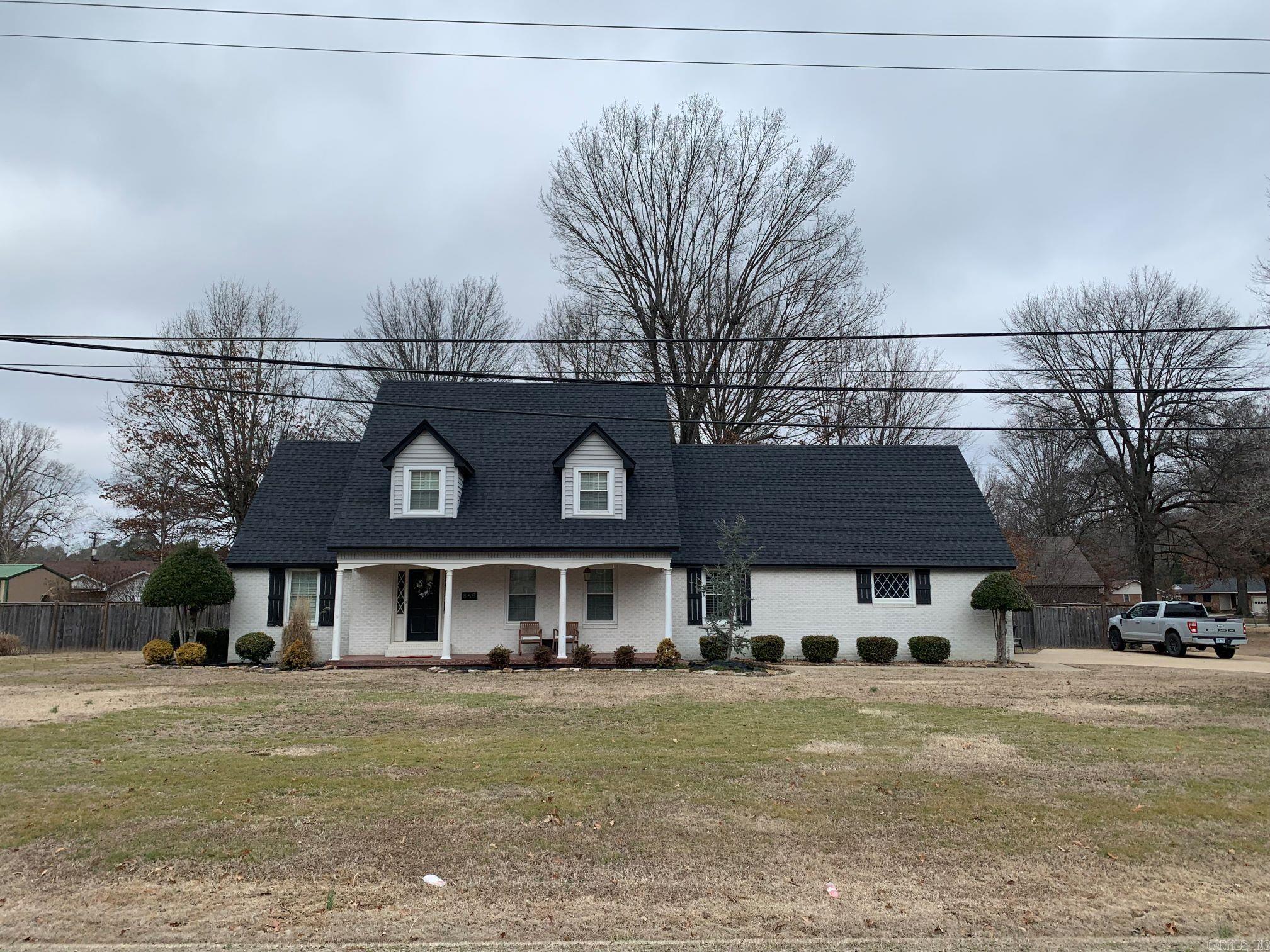 865 W North  Piggott, AR