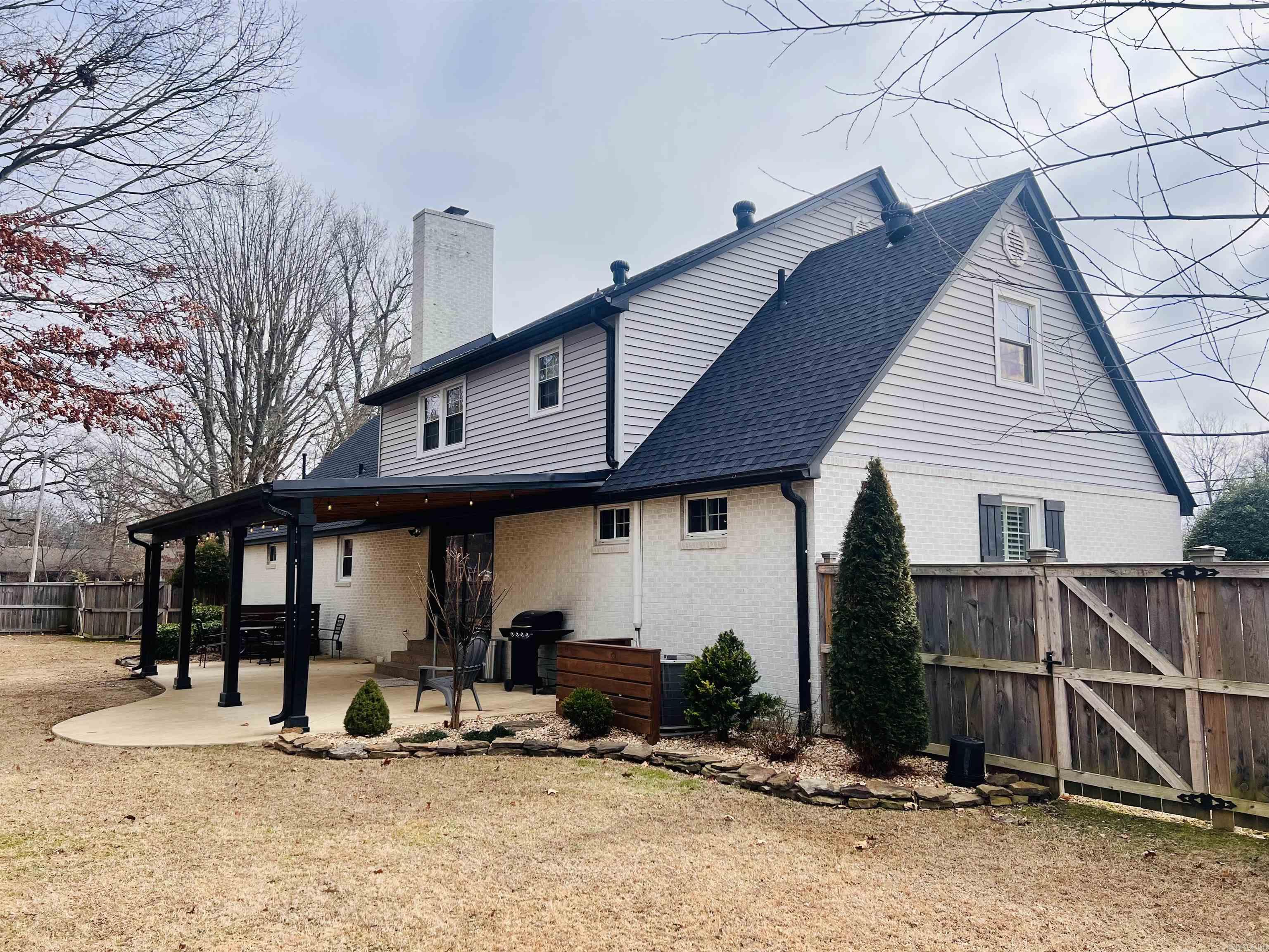 865 W North  Piggott, AR