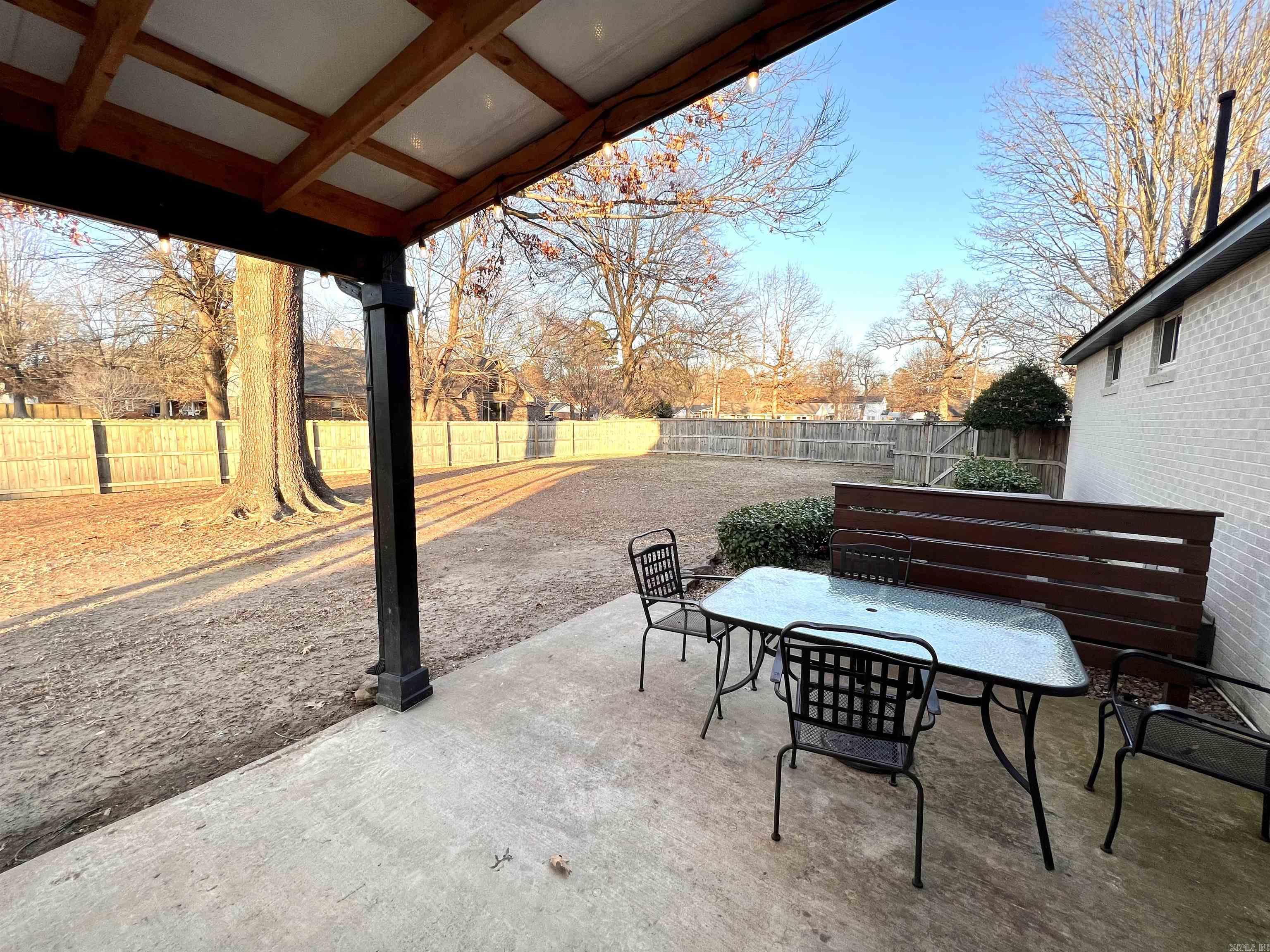 865 W North  Piggott, AR