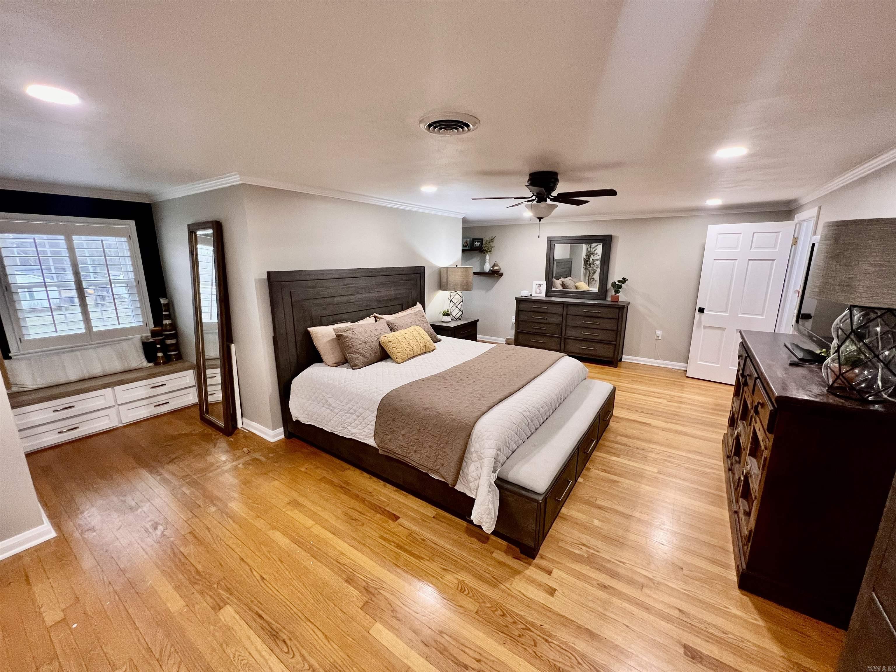 865 W North  Piggott, AR