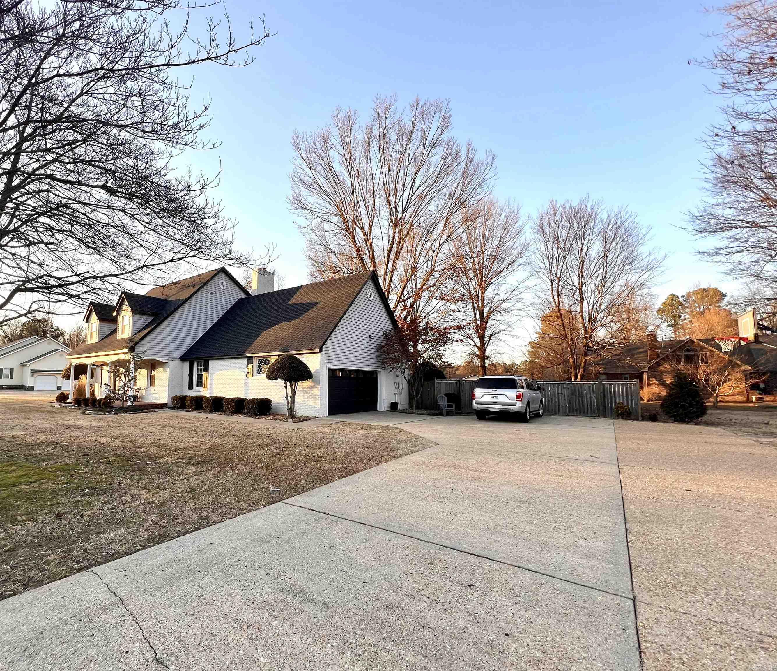 865 W North  Piggott, AR