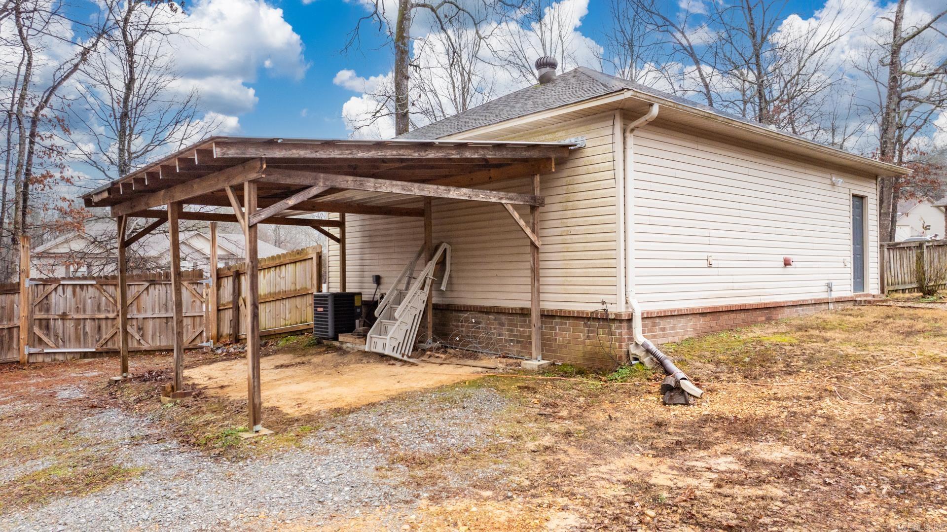 1262  Royce  Hensley, AR