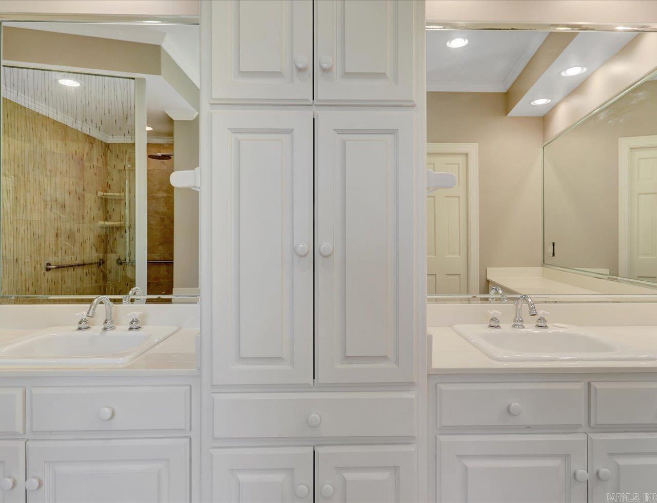 126  Lakeside  Hot Springs, AR