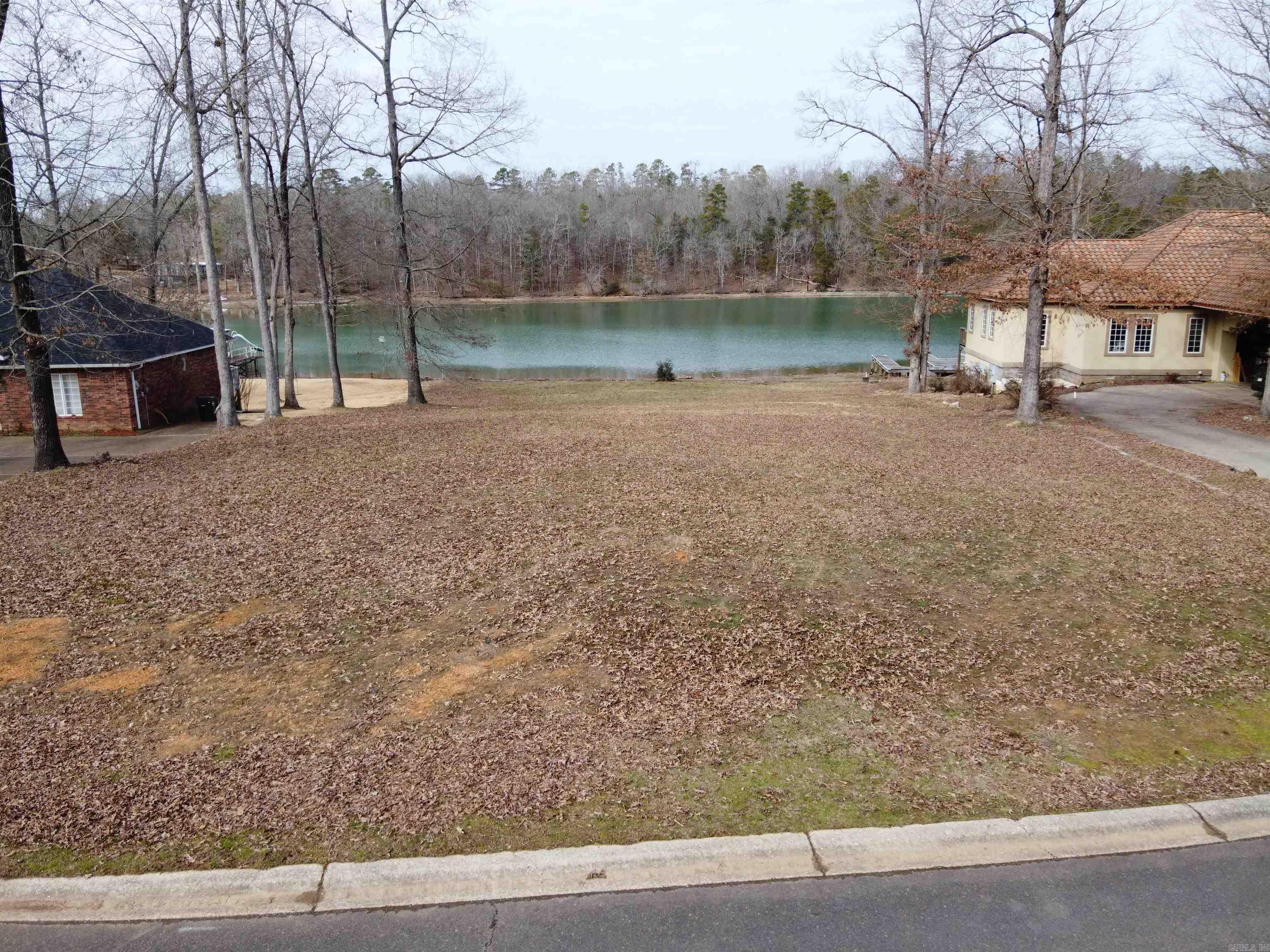 000  Lake Forest Shores  Hot Springs, AR