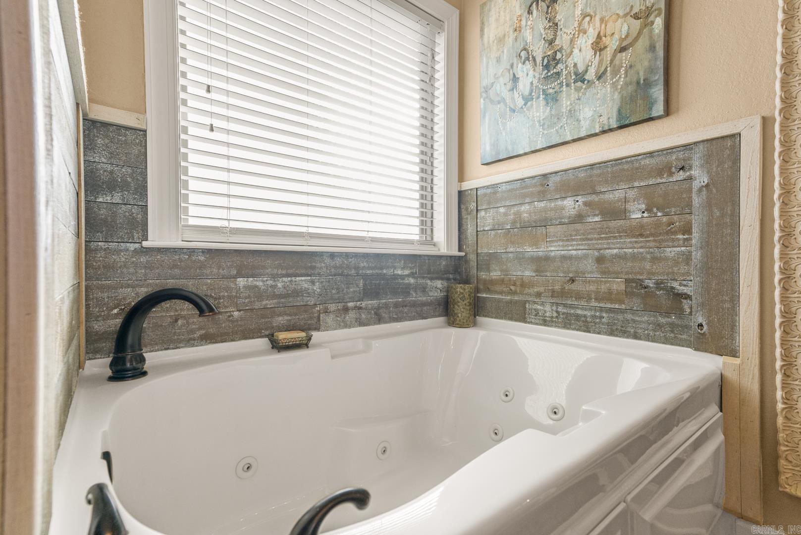 408  Oakwood  Perryville, AR