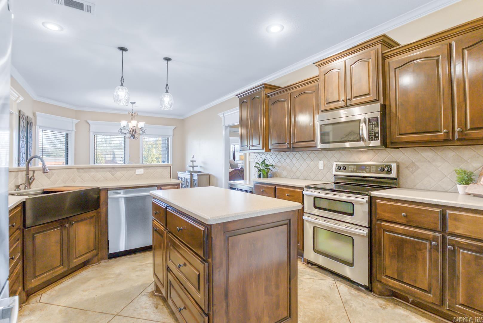 408  Oakwood  Perryville, AR