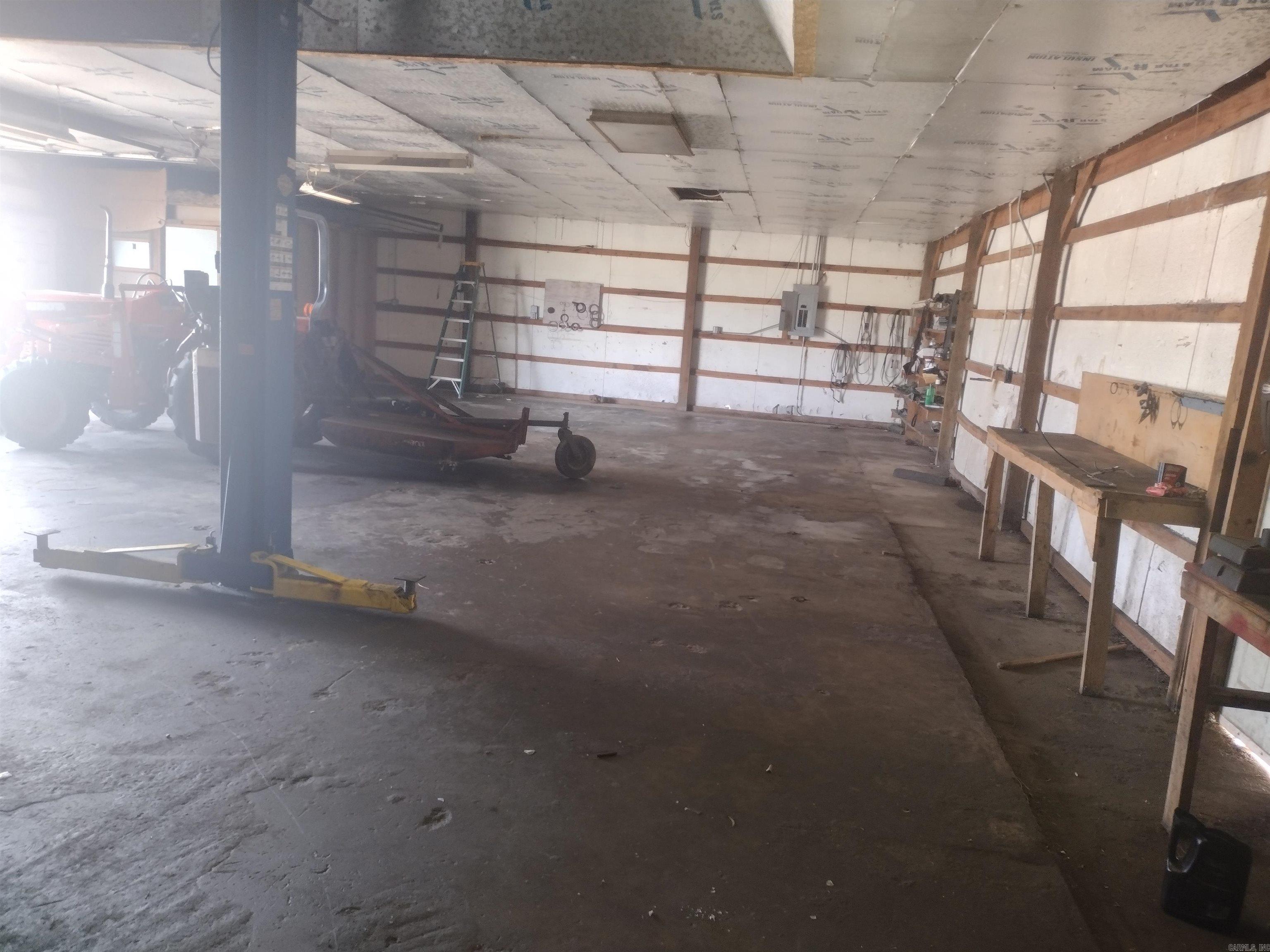 1301  HWY 5  Mountain View, AR