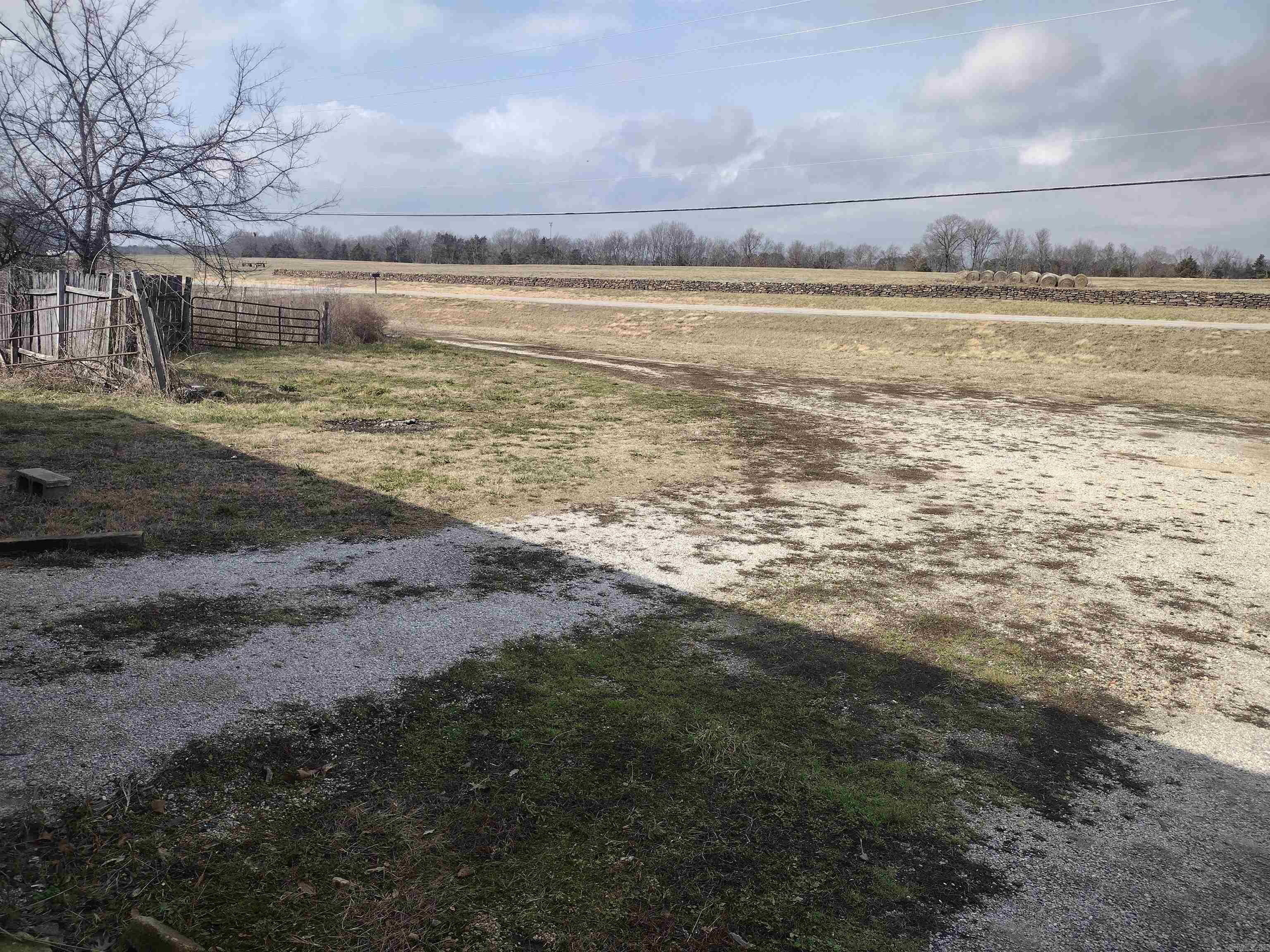 1301  HWY 5  Mountain View, AR