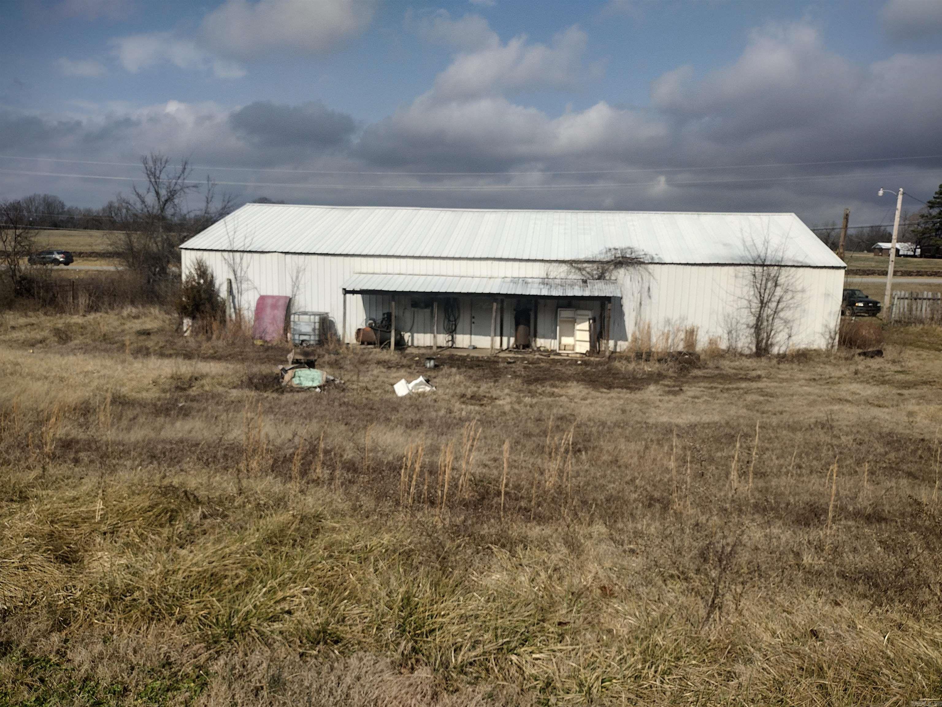 1301  HWY 5  Mountain View, AR