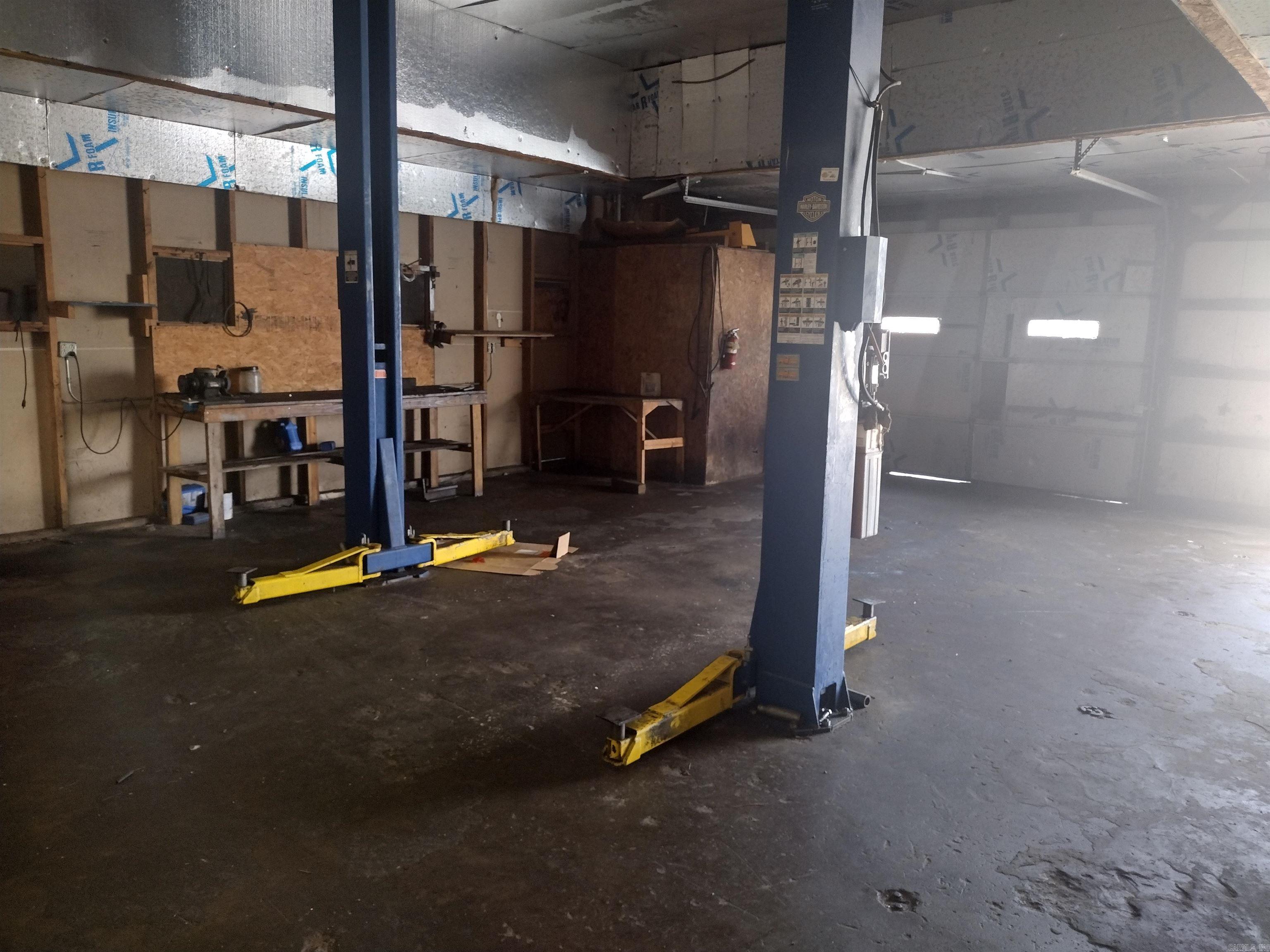 1301  HWY 5  Mountain View, AR