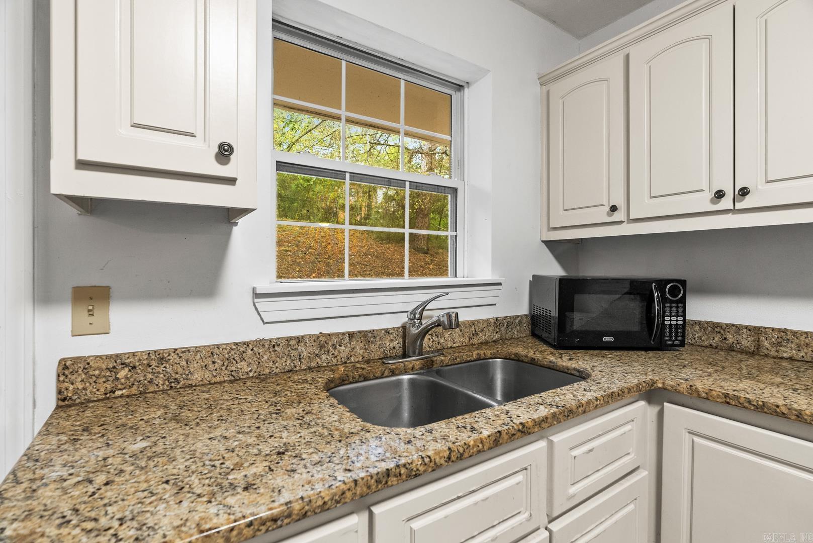 3901 N Cedar  North Little Rock, AR