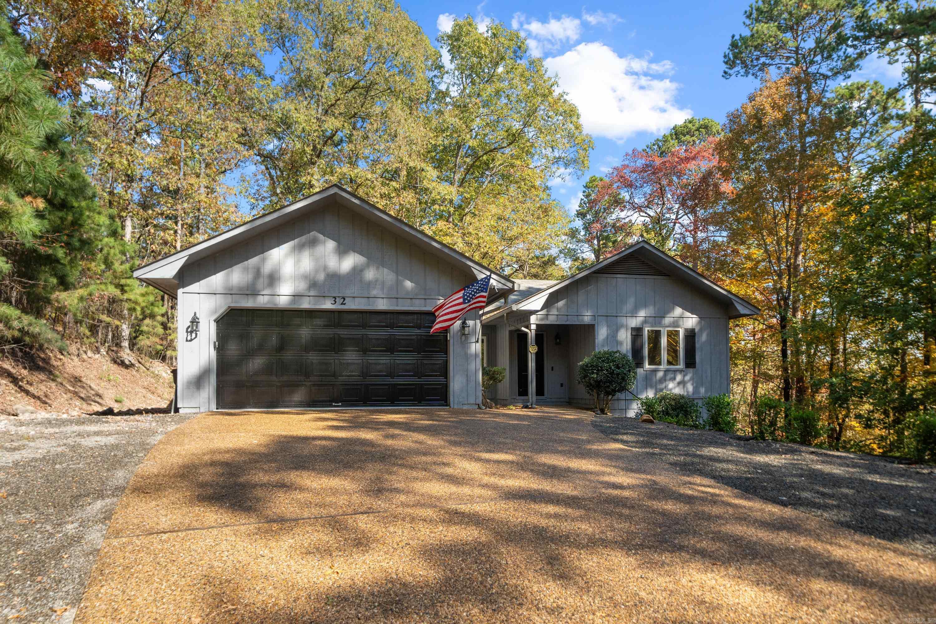 32  LODOSA  Hot Springs Village, AR
