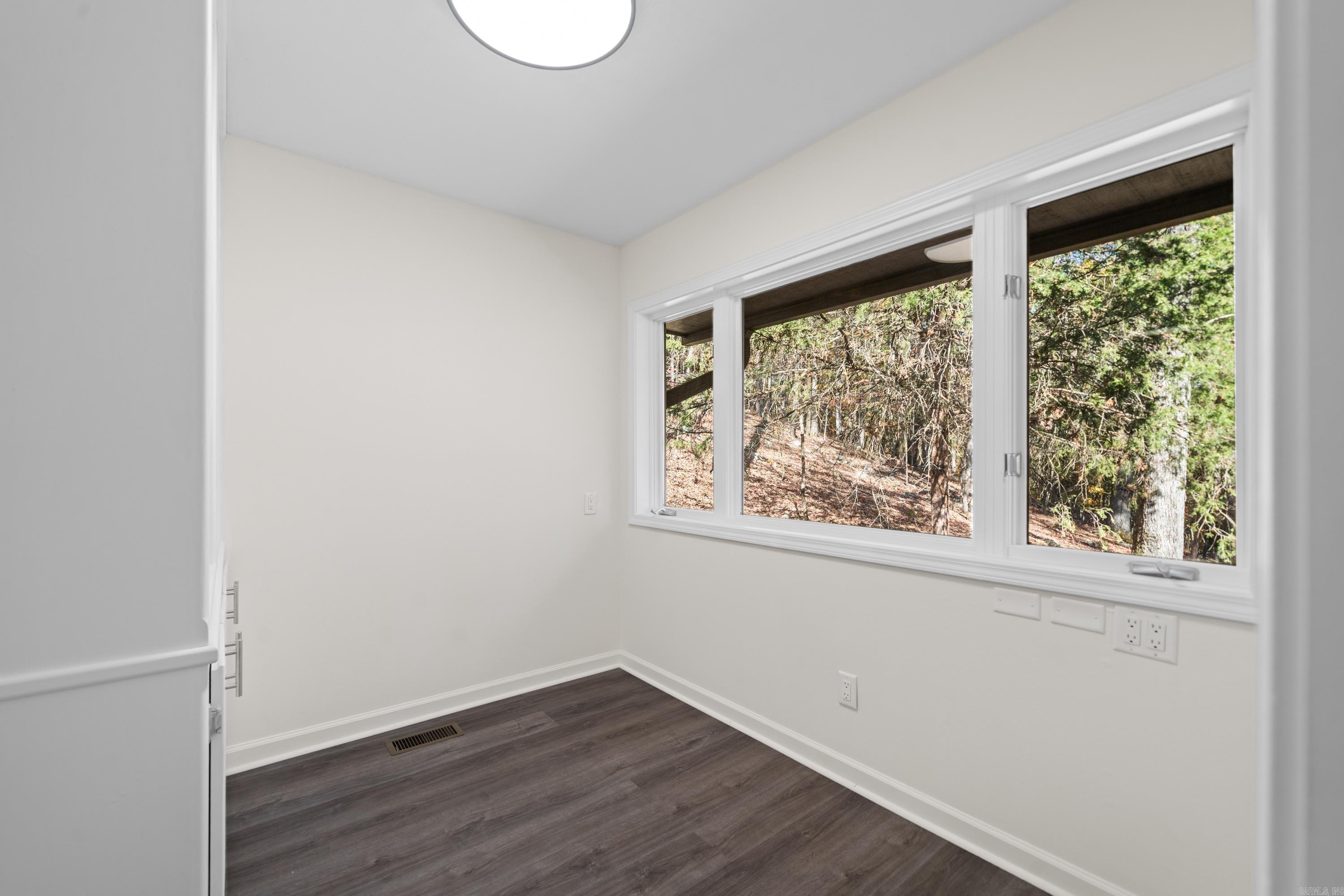 32  LODOSA  Hot Springs Village, AR