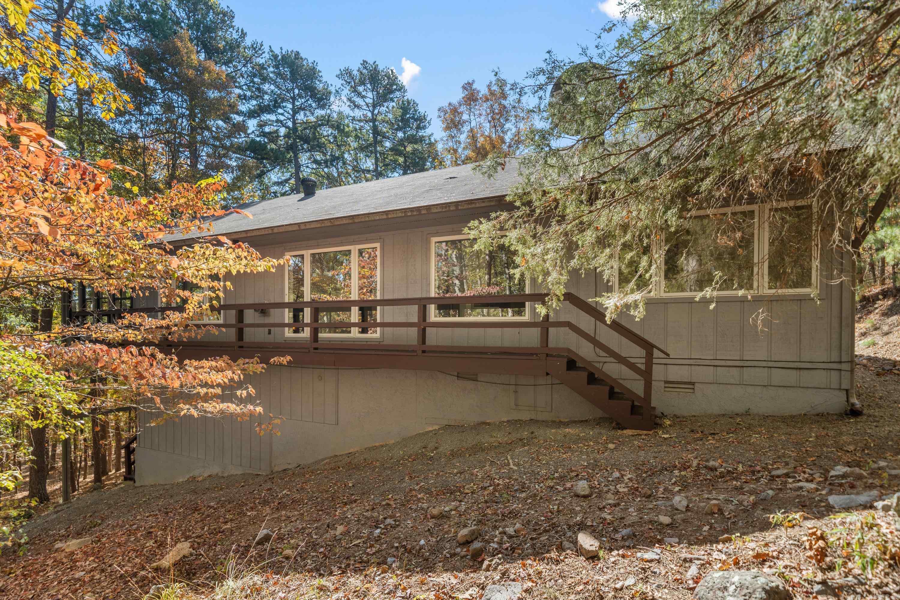 32  LODOSA  Hot Springs Village, AR