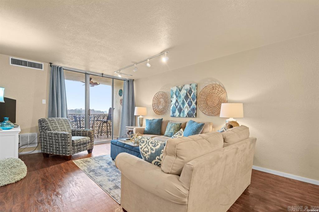 740  Weston  Hot Springs, AR
