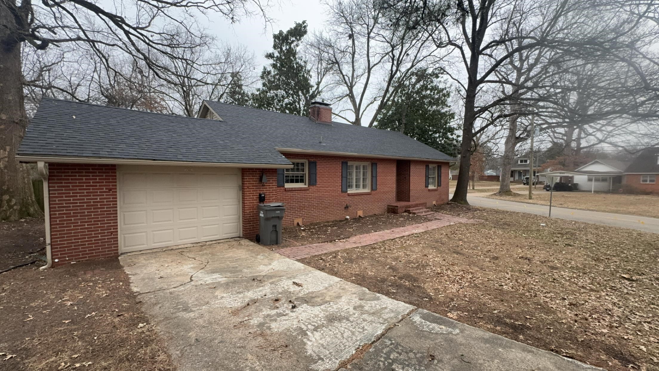 621 W Thomas  Jonesboro, AR