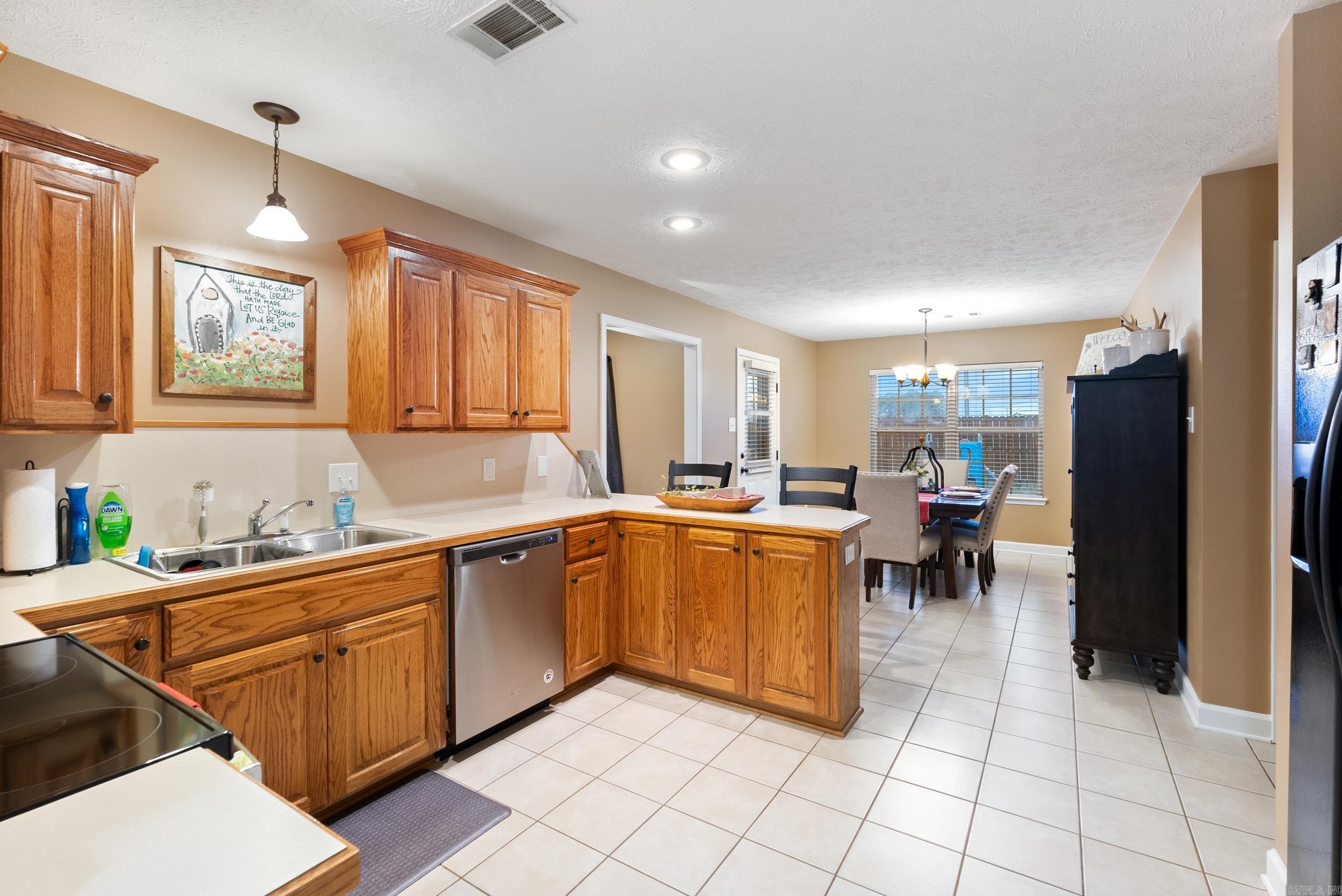 12  Whispering Wind  Vilonia, AR