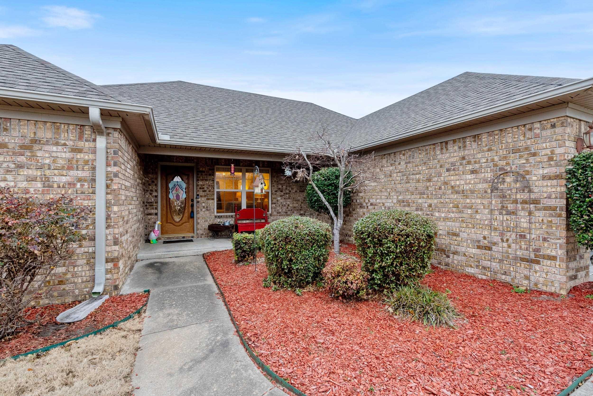 12  Whispering Wind  Vilonia, AR