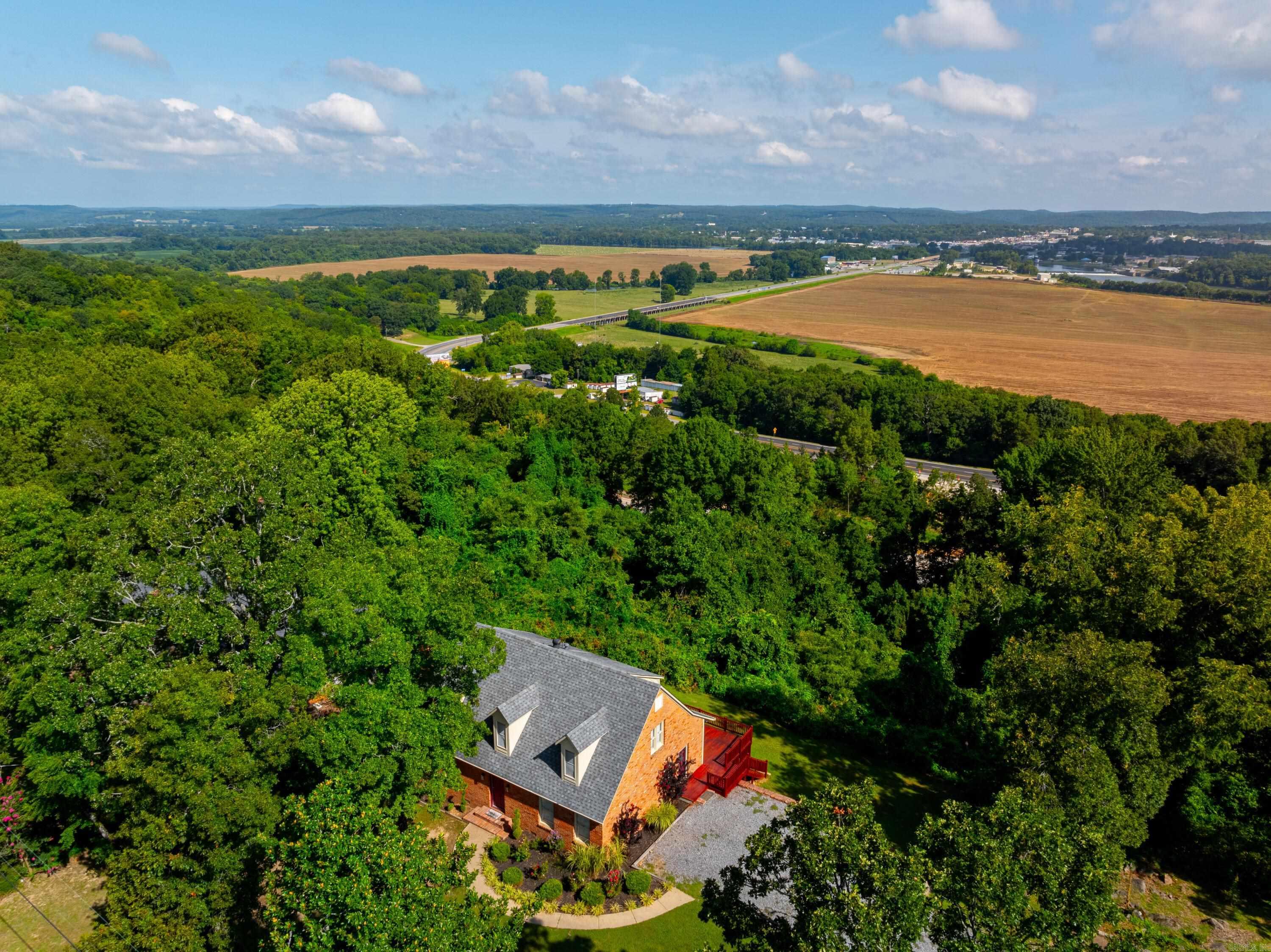 125  Dennison  Batesville, AR