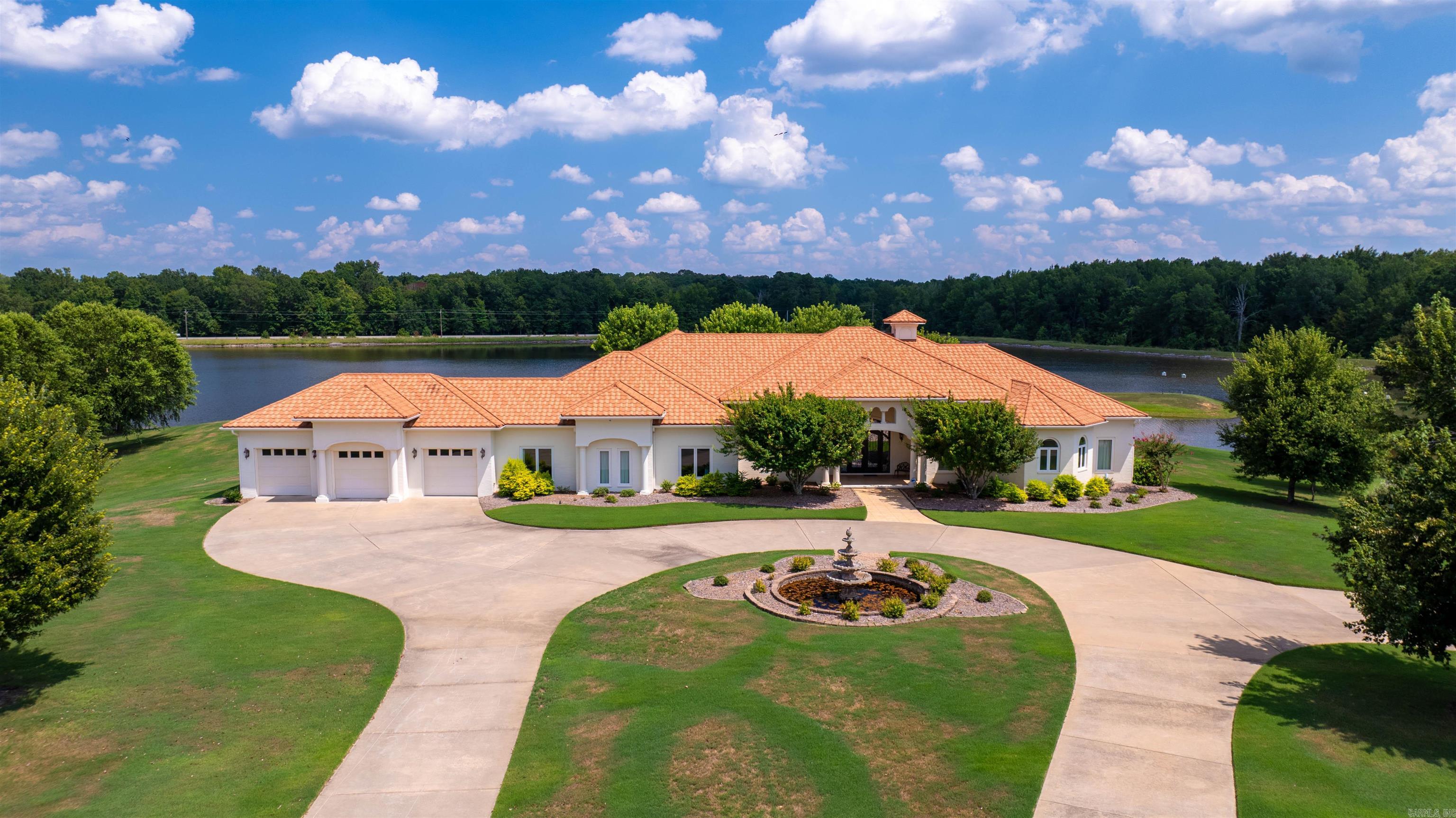 5300 Pleasant Lake Drive Hensley, AR 72065