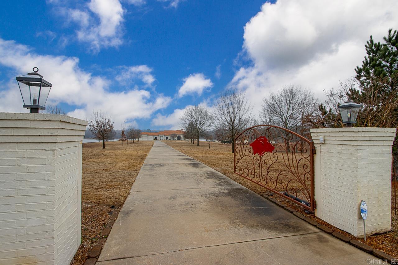 5300  Pleasant Lake  Hensley, AR