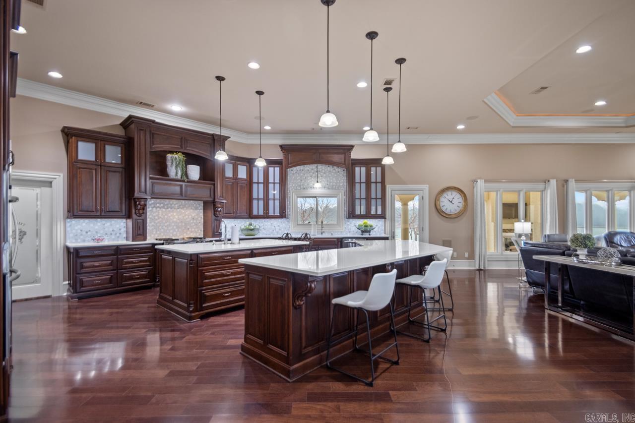 5300  Pleasant Lake  Hensley, AR