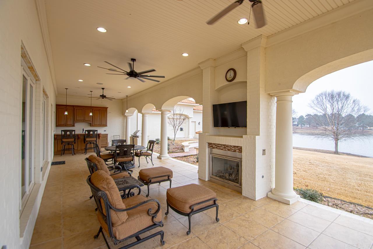 5300  Pleasant Lake  Hensley, AR
