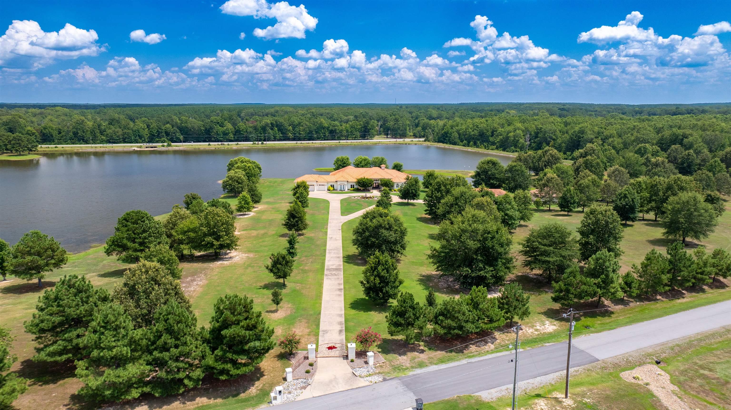 5300 Pleasant Lake Drive Hensley, AR 72065