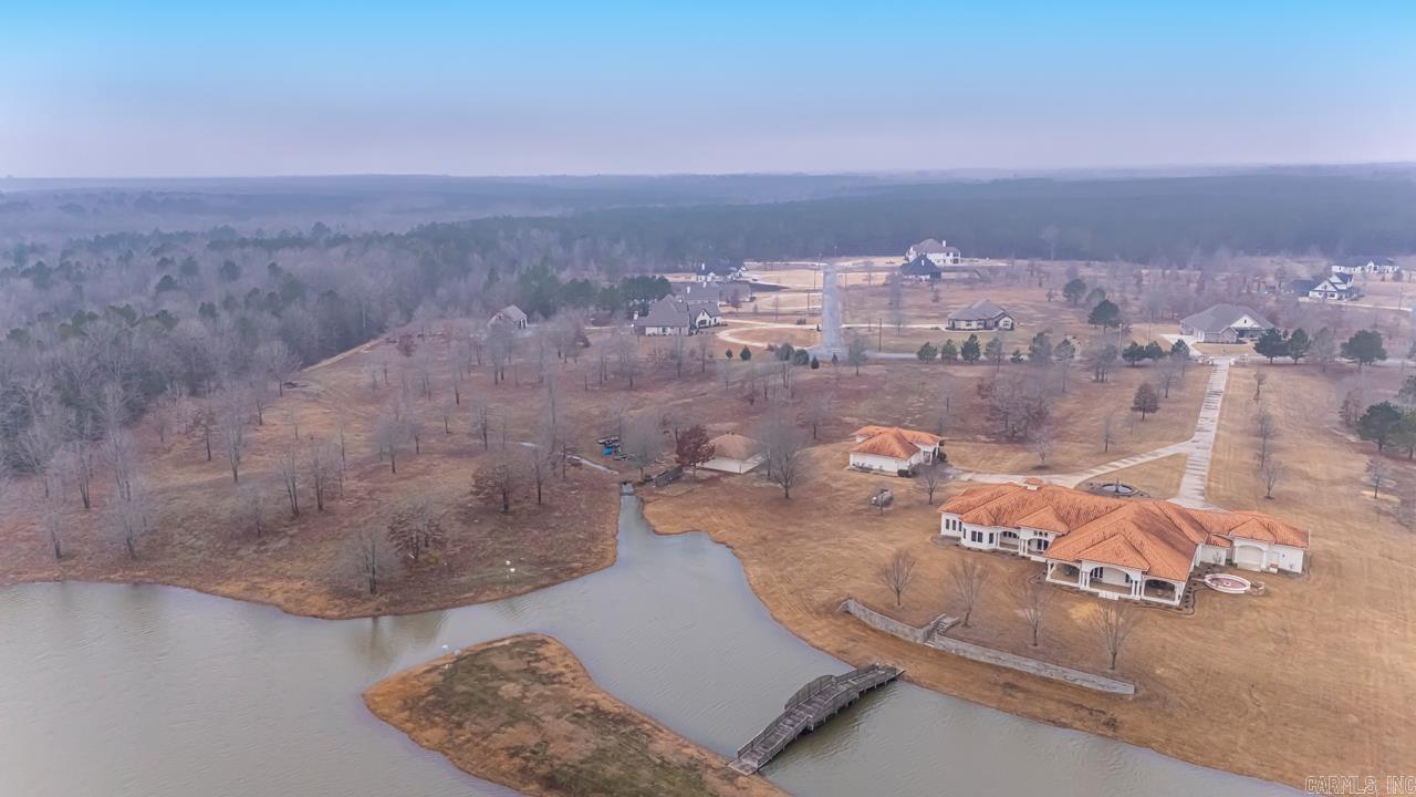 5300  Pleasant Lake  Hensley, AR